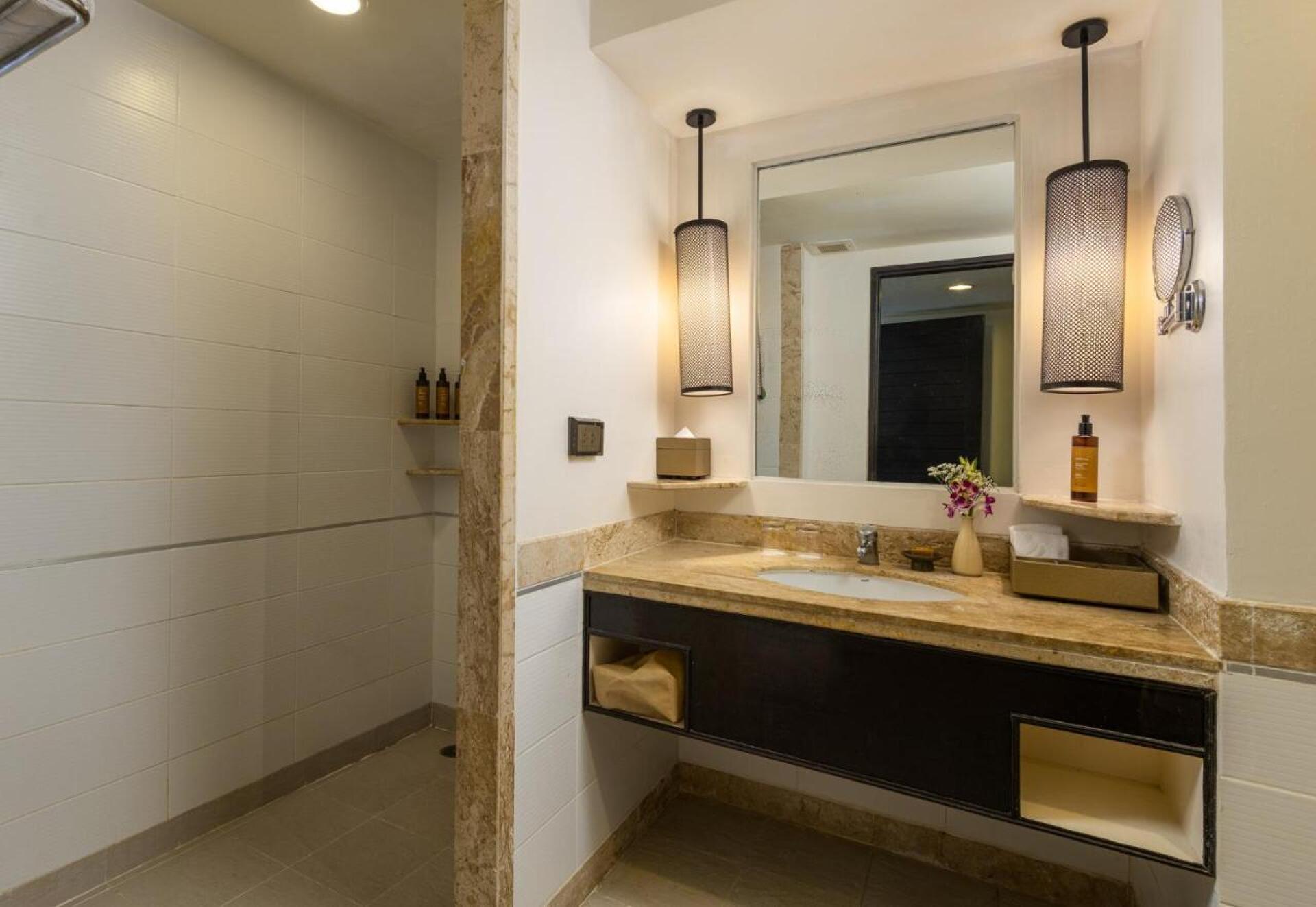 Centara Kata Resort Phuket 4* 40