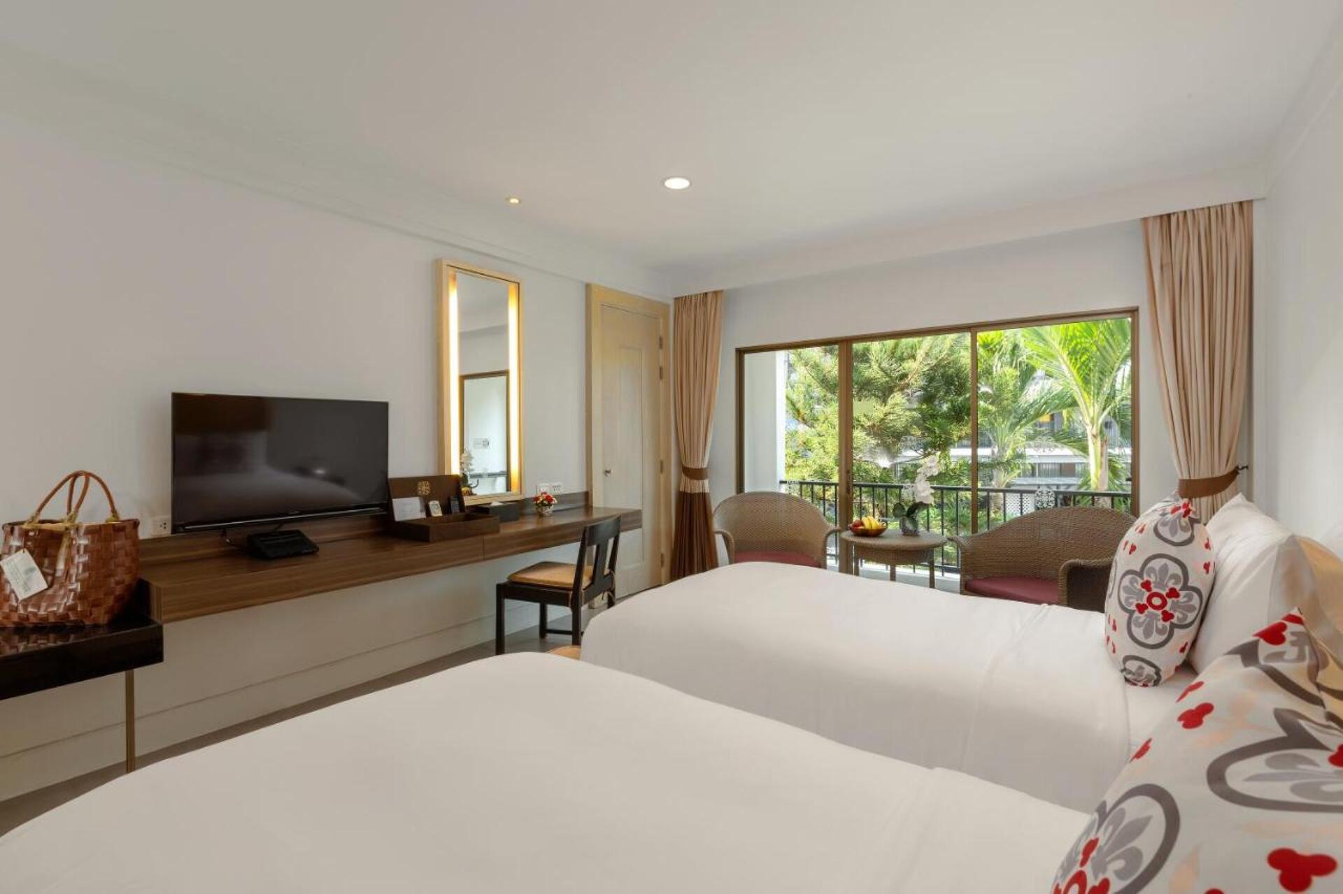Sawaddi Patong Resort & Spa 33