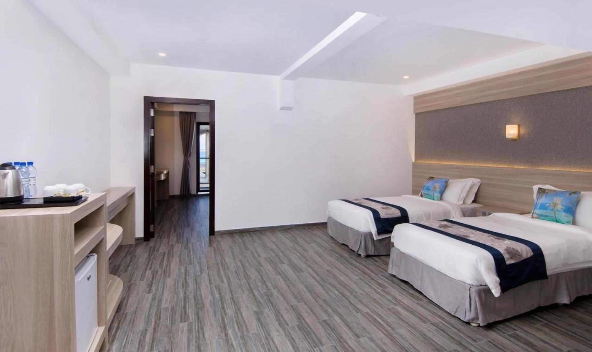 Kaani Grand Seaview 29