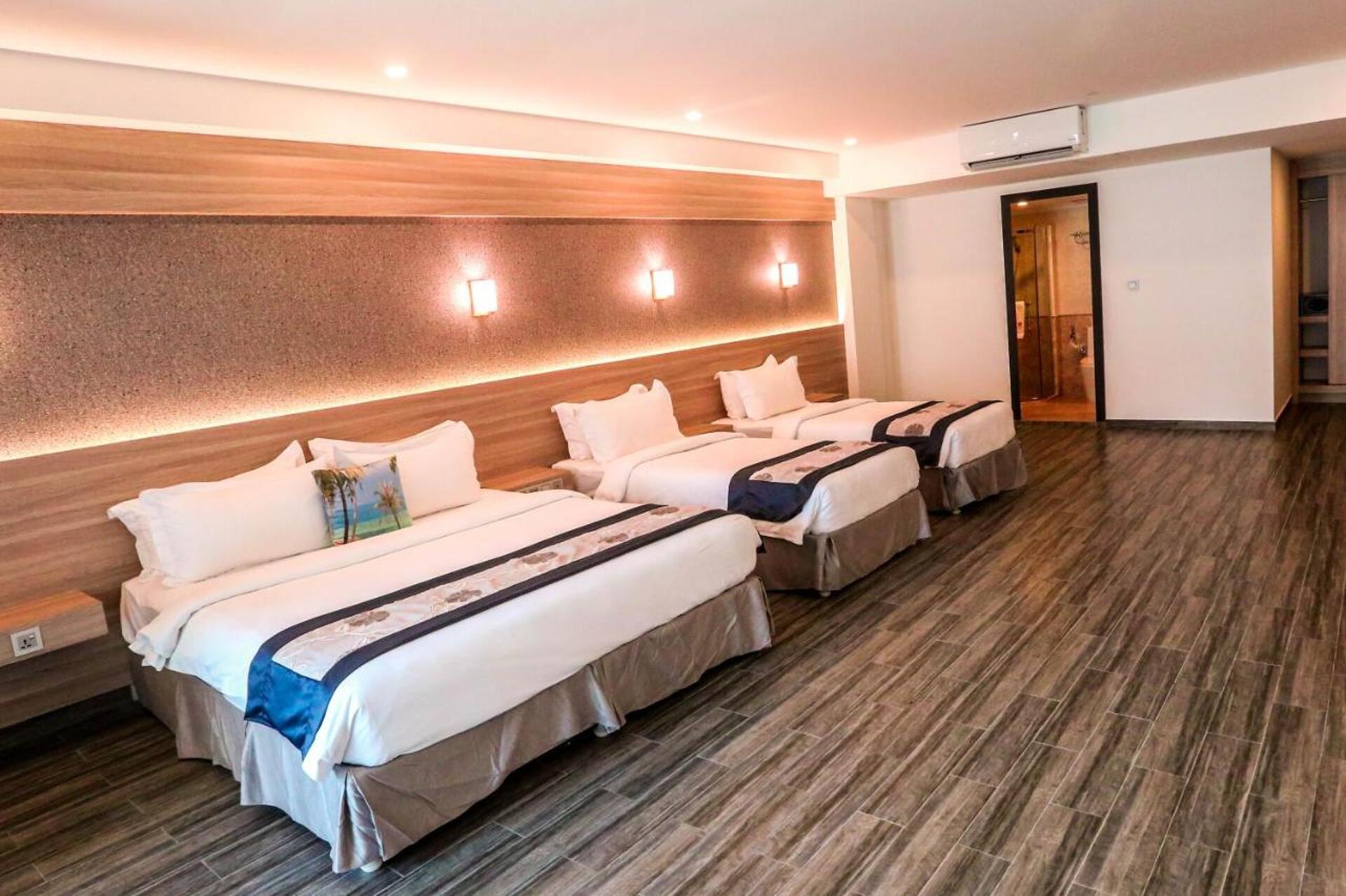Kaani Grand Seaview 18