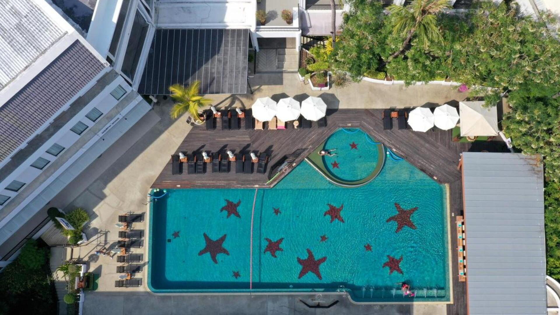 Sawaddi Patong Resort & Spa 6