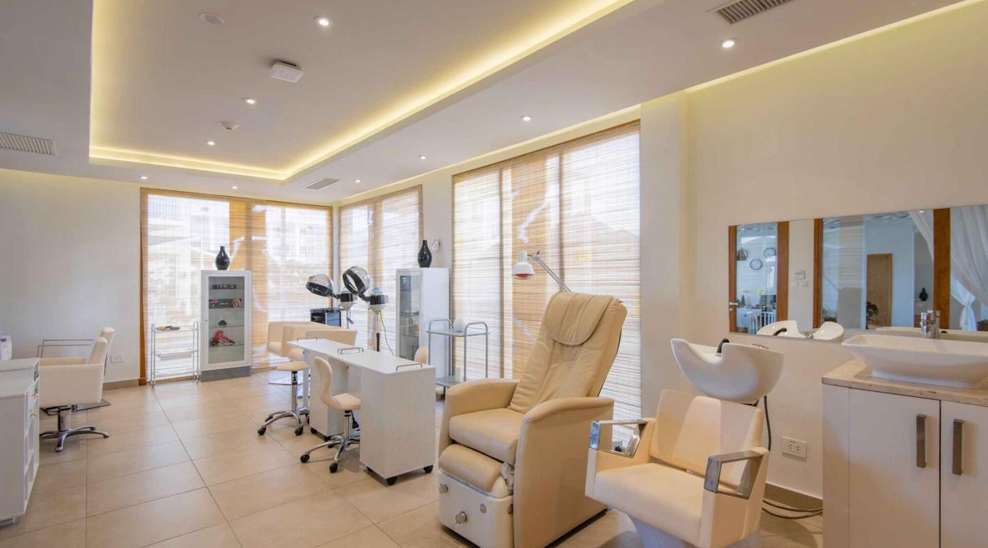 La Marina Plaza & Spa 20