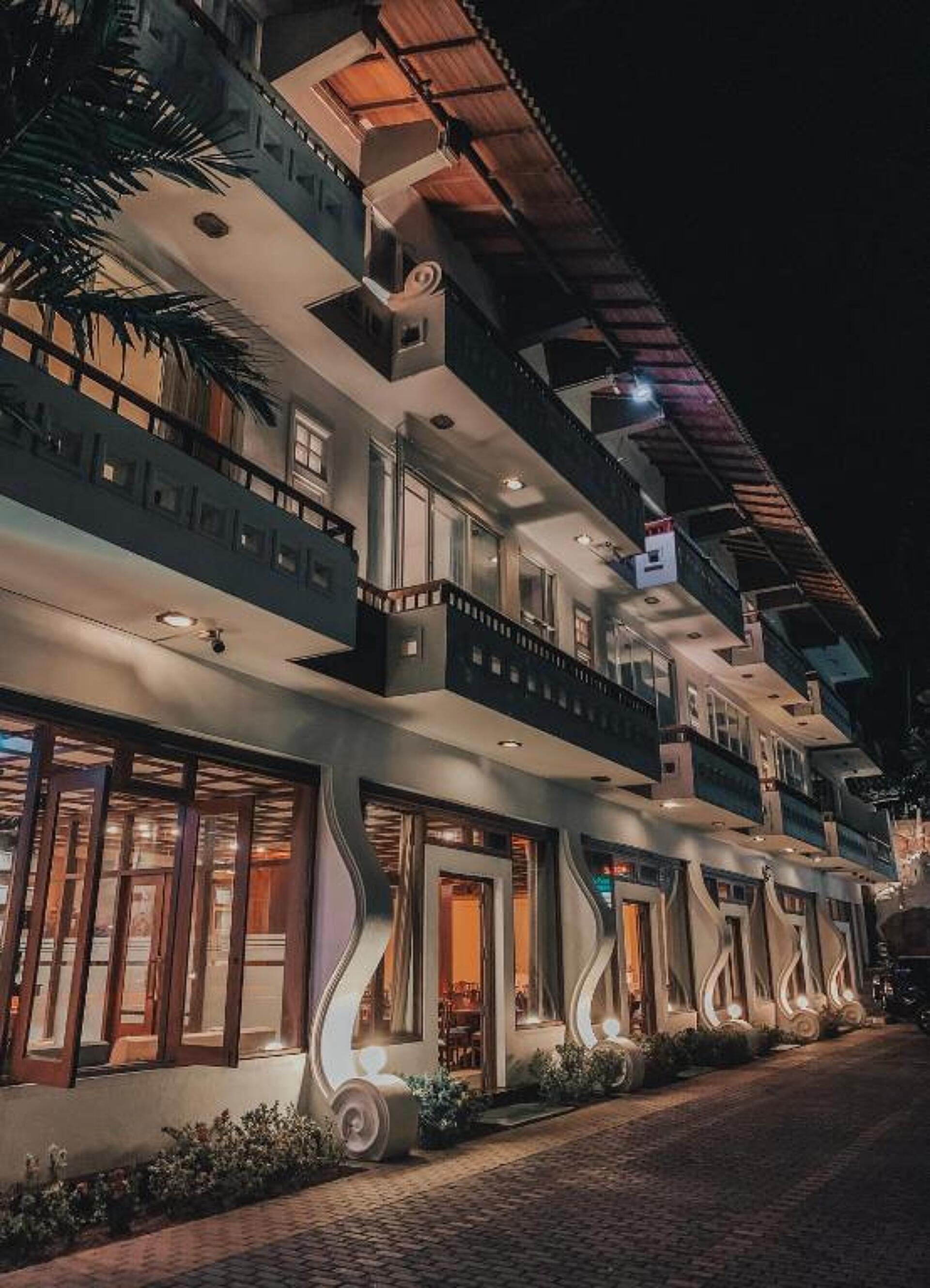 Sanmira Renaissance Hotel 3* 11
