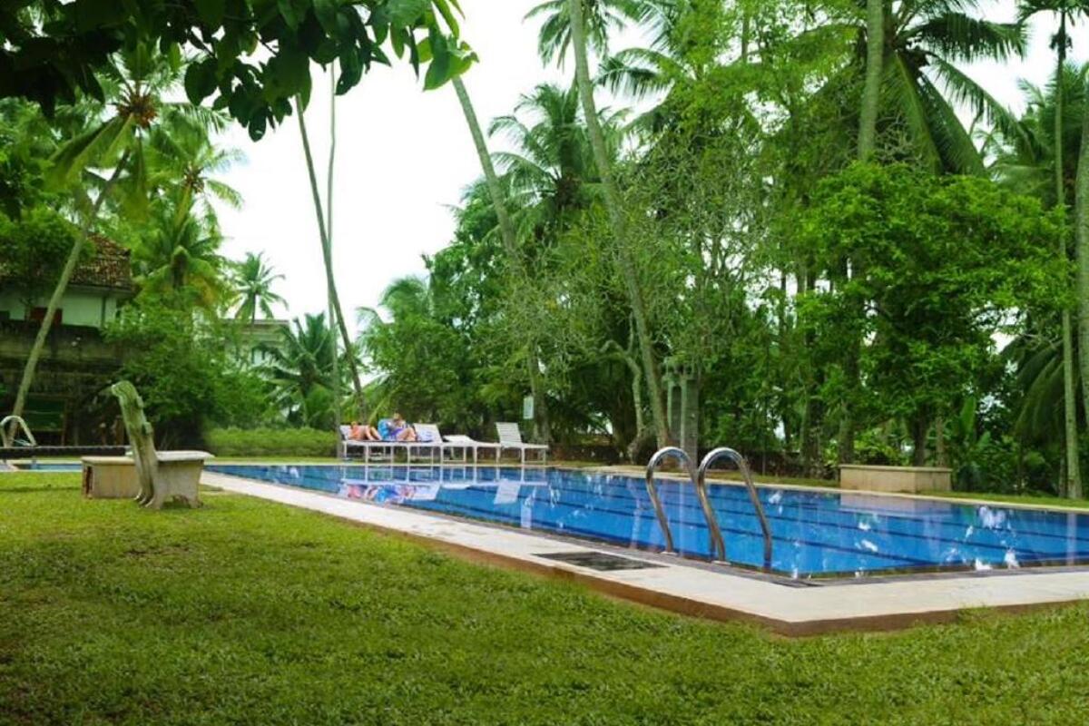 Sanmira Renaissance Hotel 3* 3