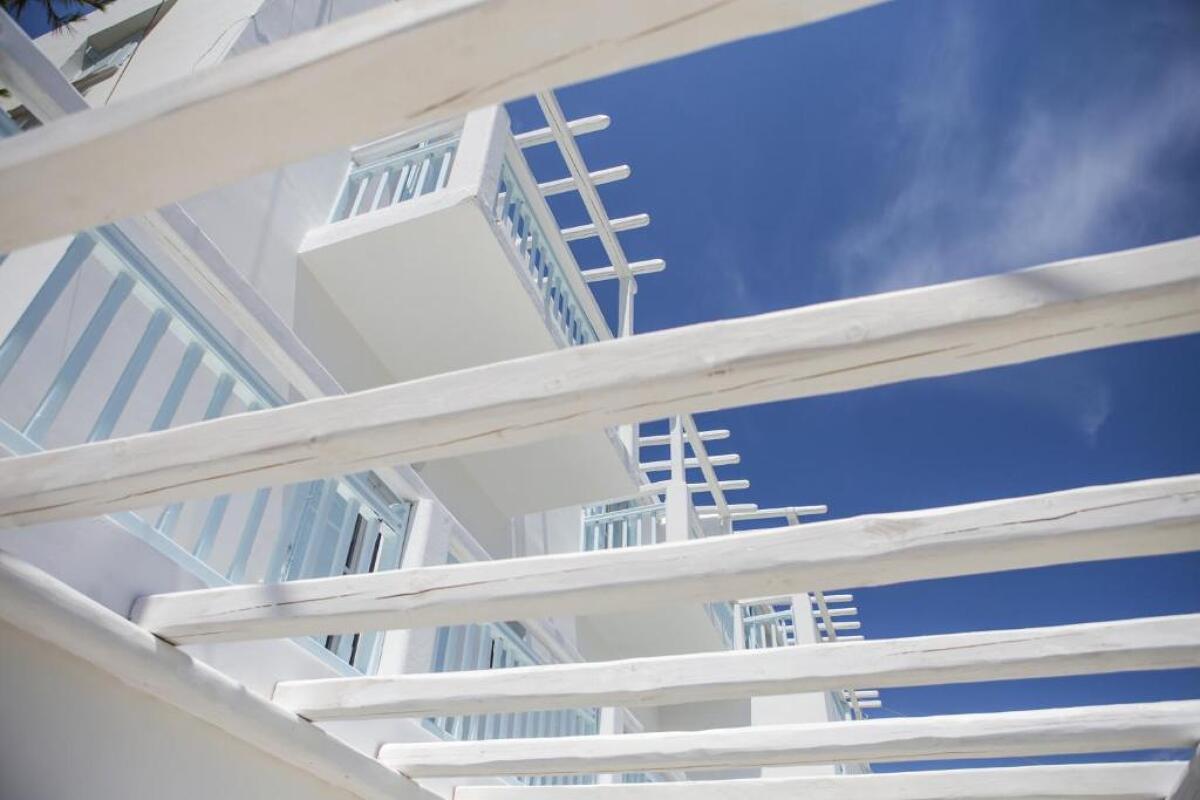 Anamar Blu 4* 1