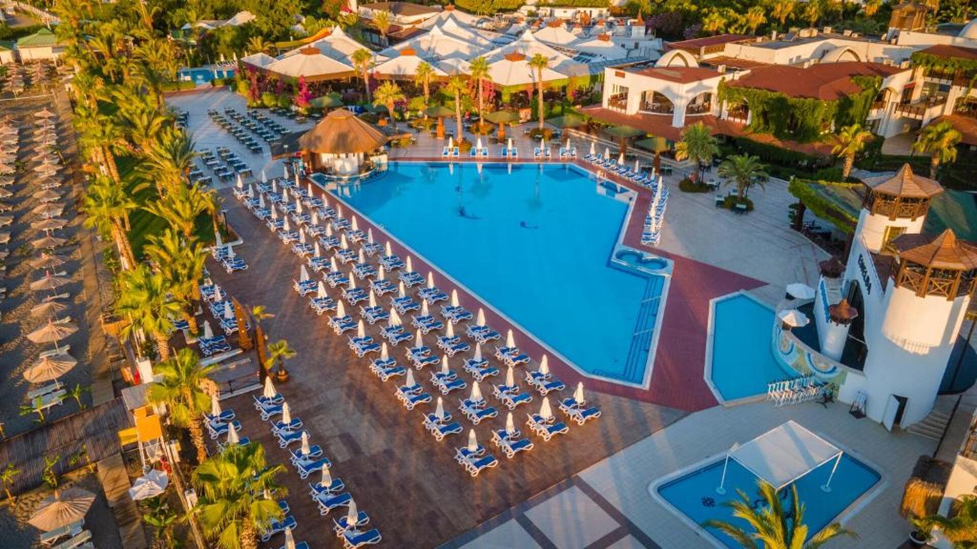 Emelda Sun Club 0