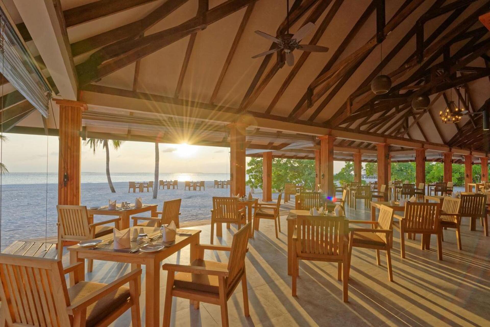 Brennia Kottefaru Maldives 25