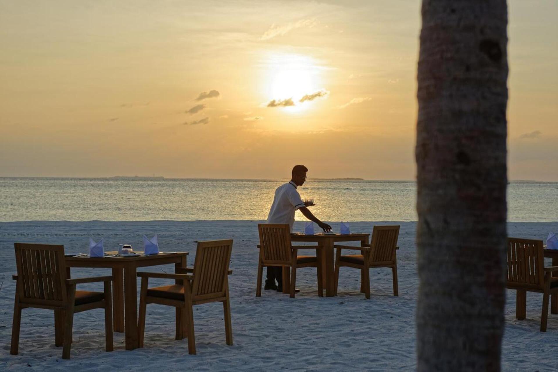 Brennia Kottefaru Maldives 23