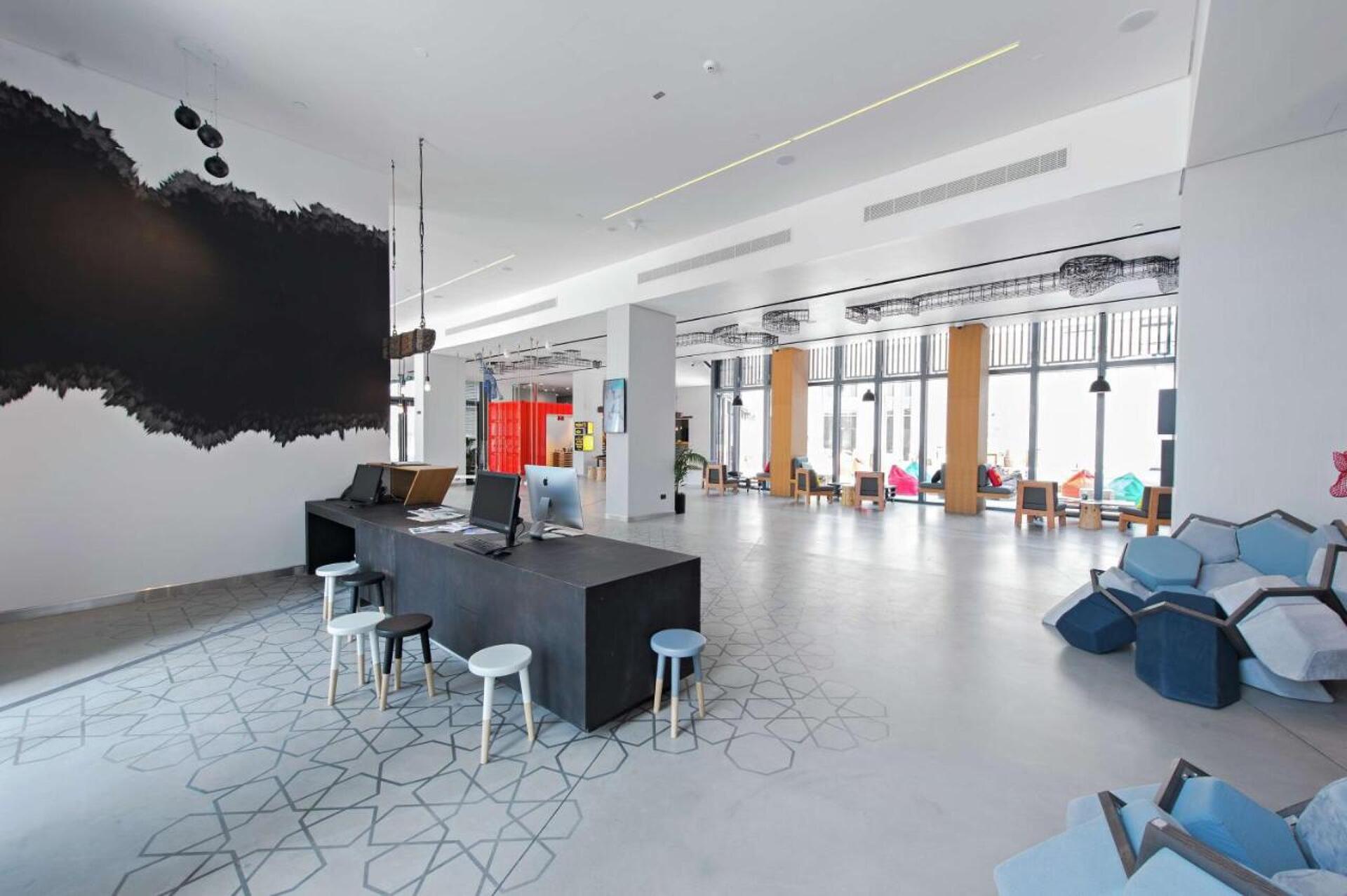 Hampton by Hilton Dubai Al Seef 8