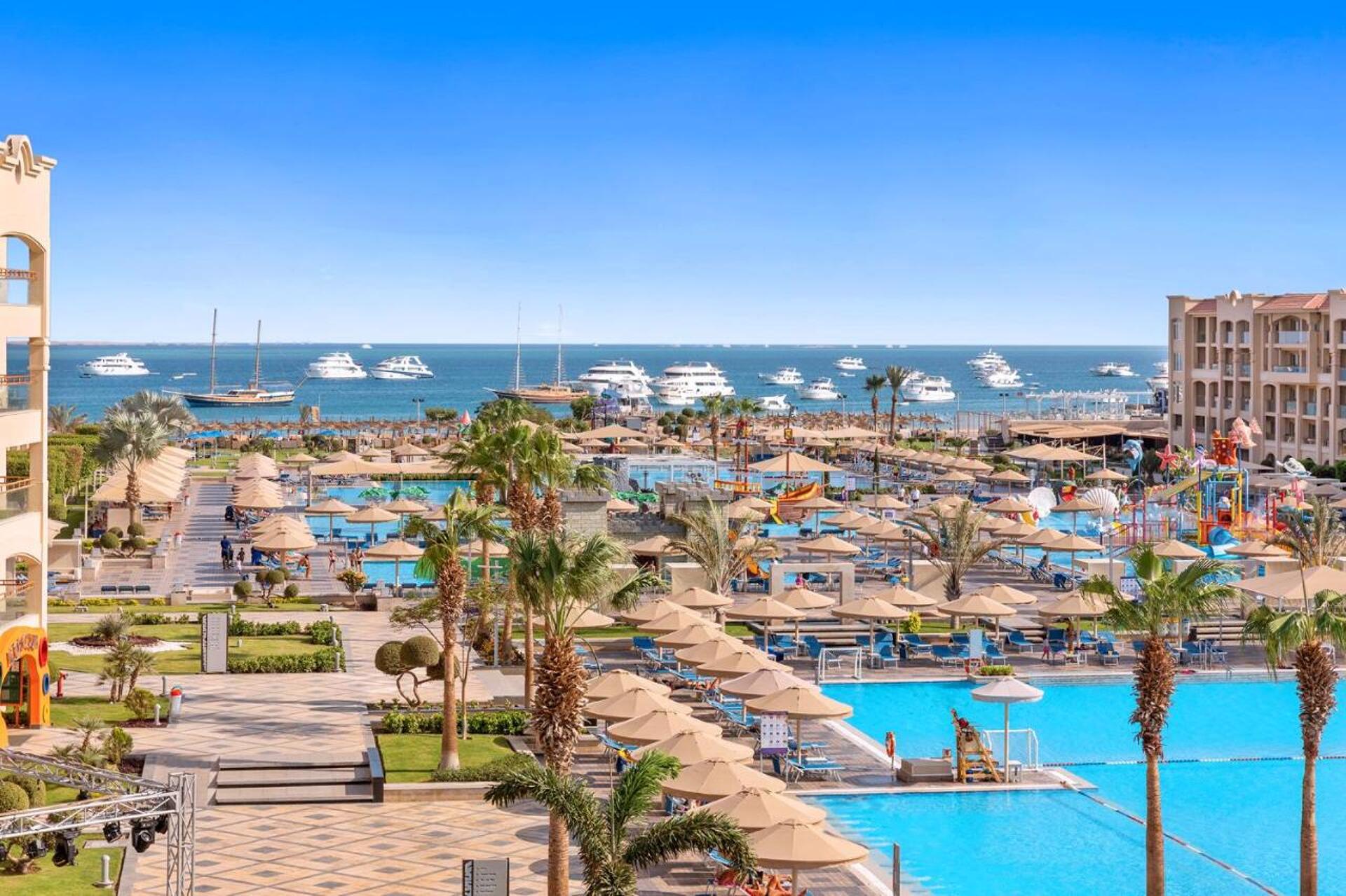 Pickalbatros White Beach Resort 5* 1