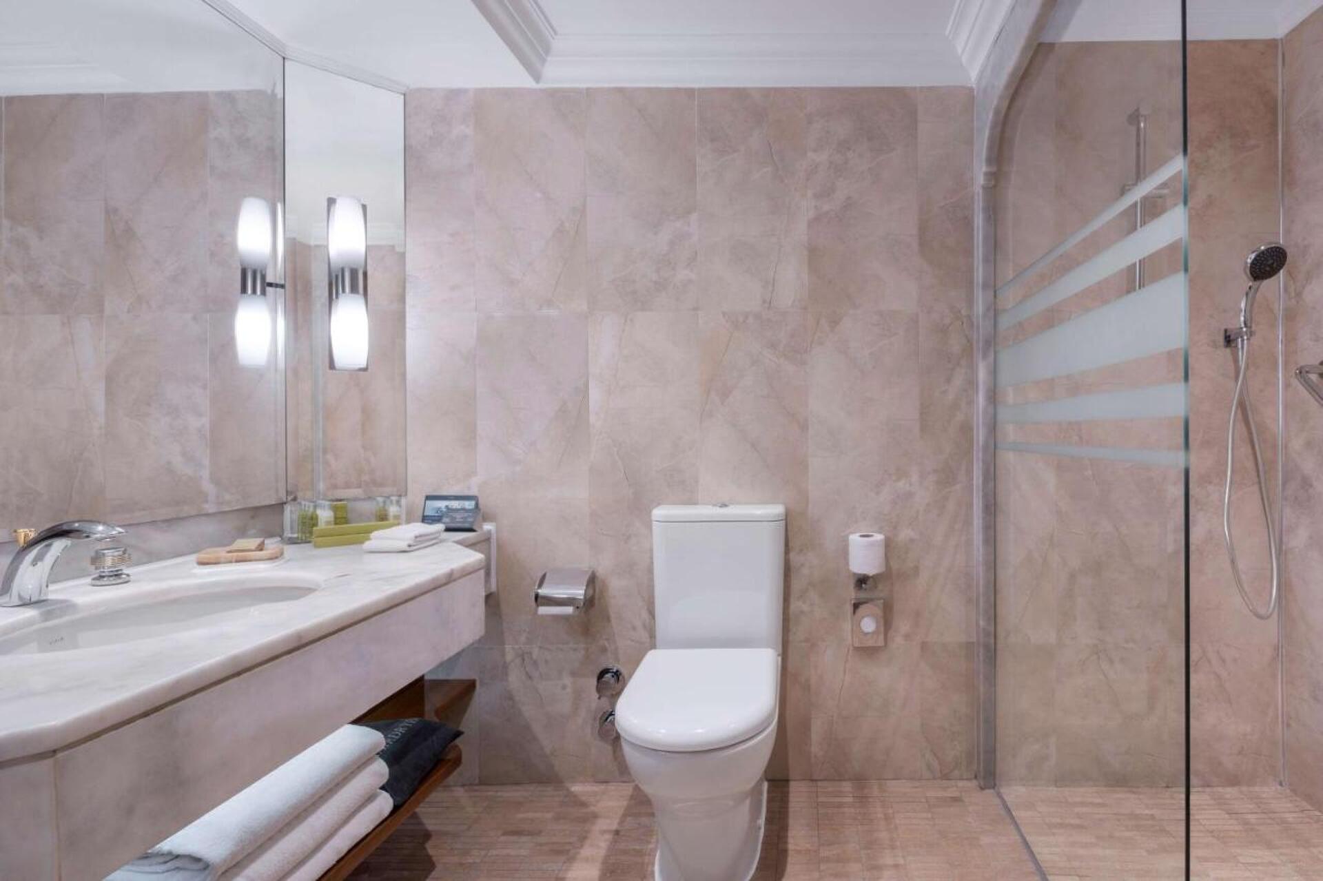 Hilton Istanbul Bosphorus 5* 40