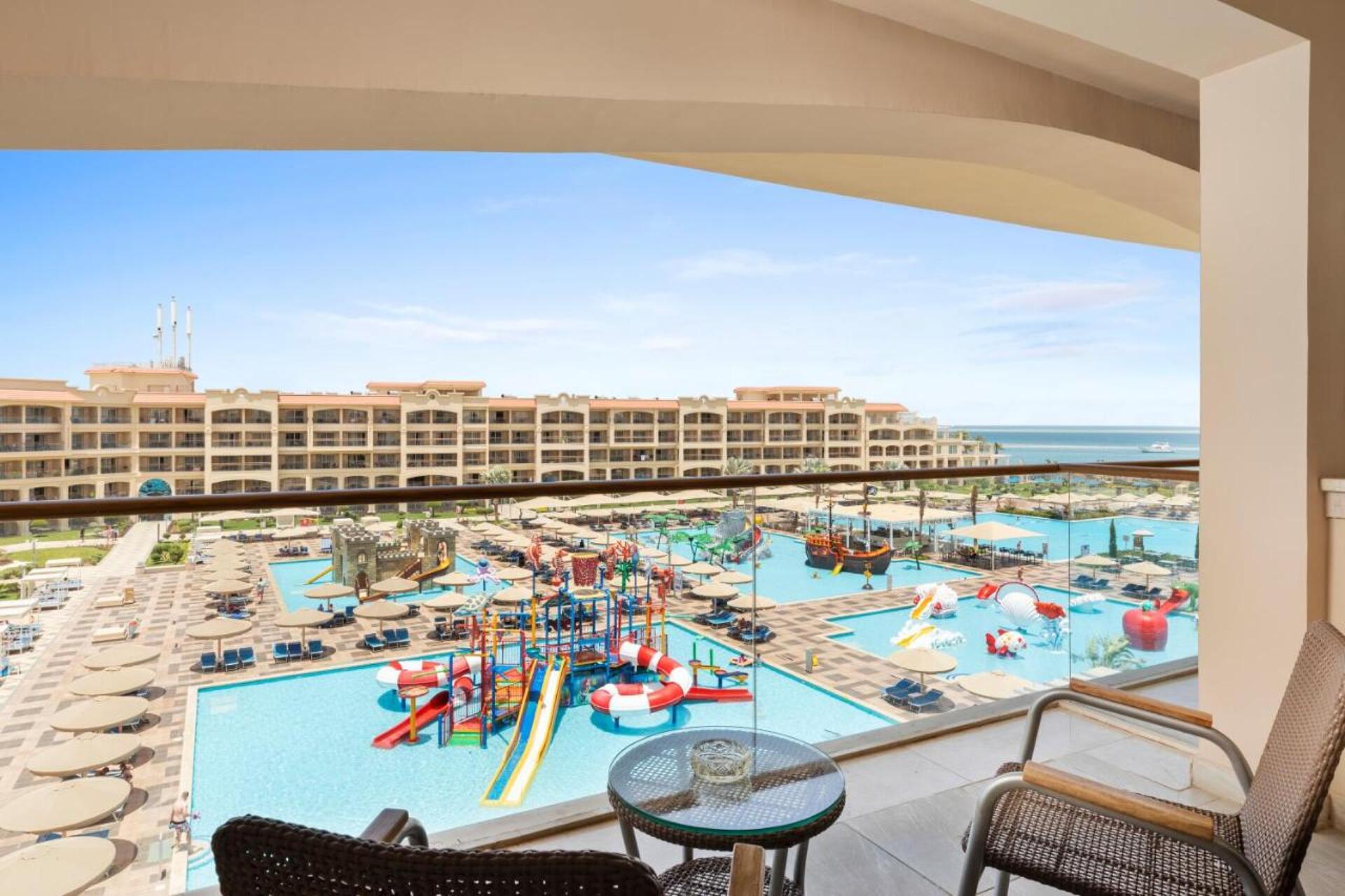 Pickalbatros White Beach Resort 5* 6