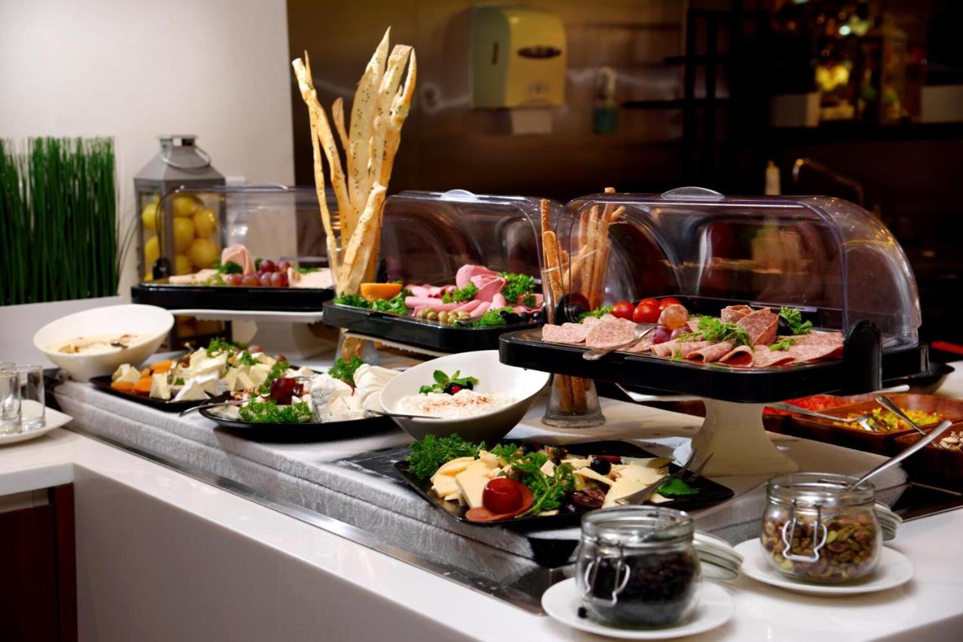 Mercure Gold Hotel, Jumeirah, Dubai 27