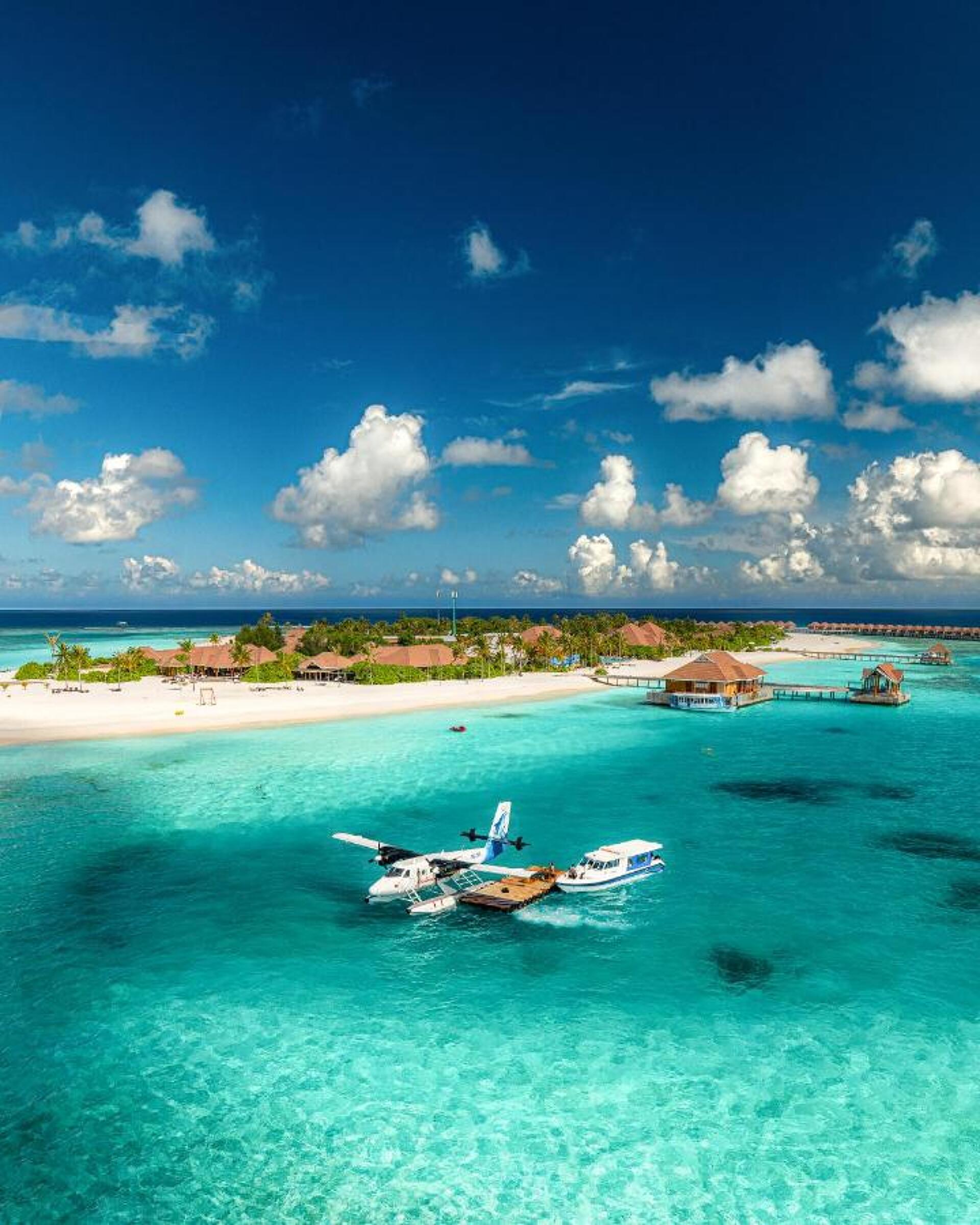 Brennia Kottefaru Maldives 13