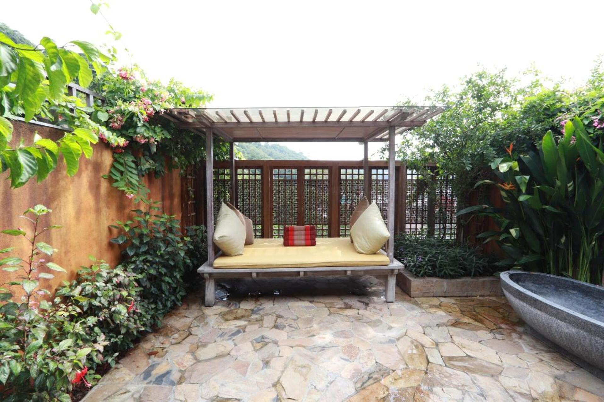 Vignette Collection Dinso Resort & Villas Phuket 28