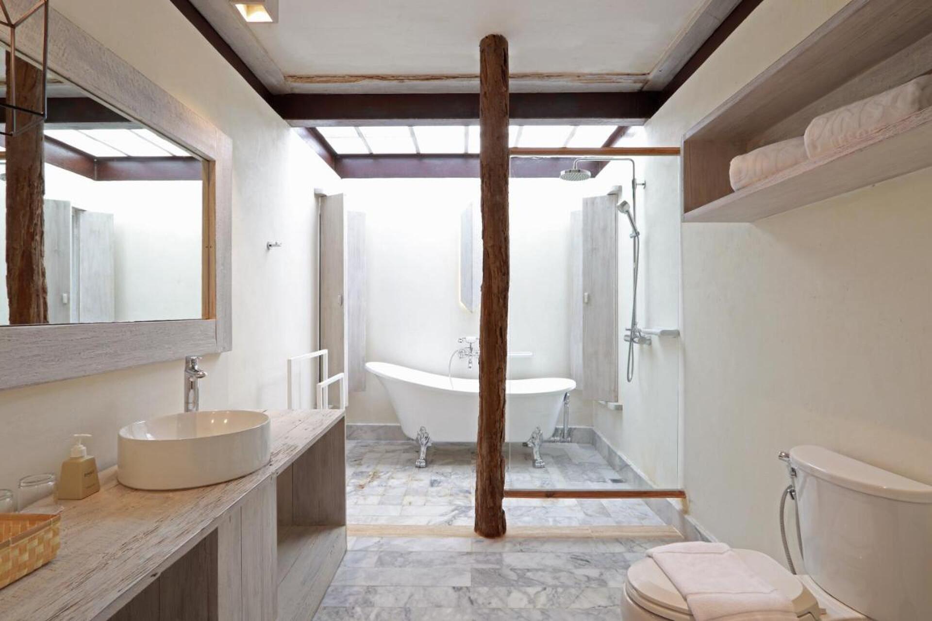 Vignette Collection Dinso Resort & Villas Phuket 6
