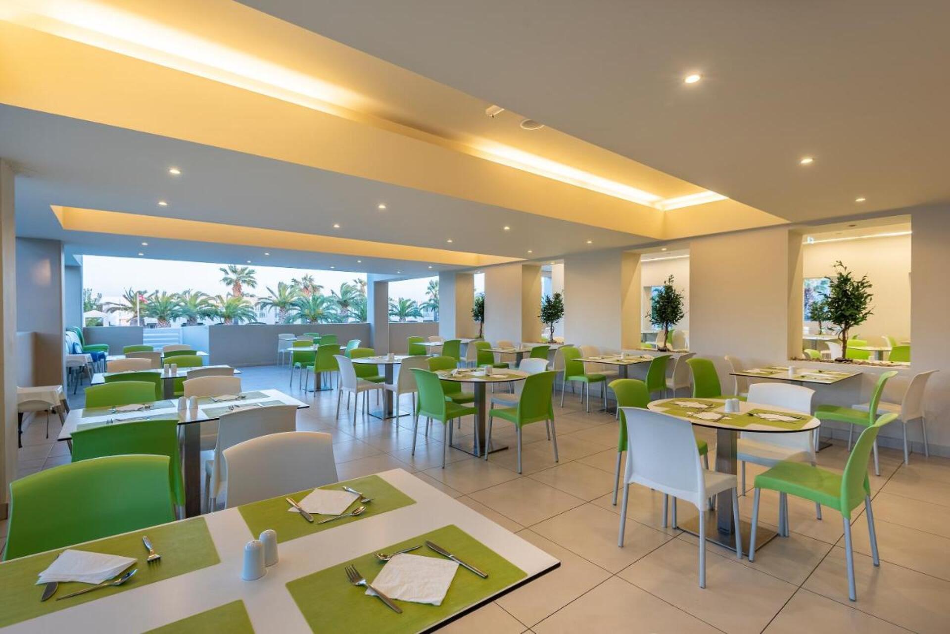 E-GEO Easy Living Resort 4* 33