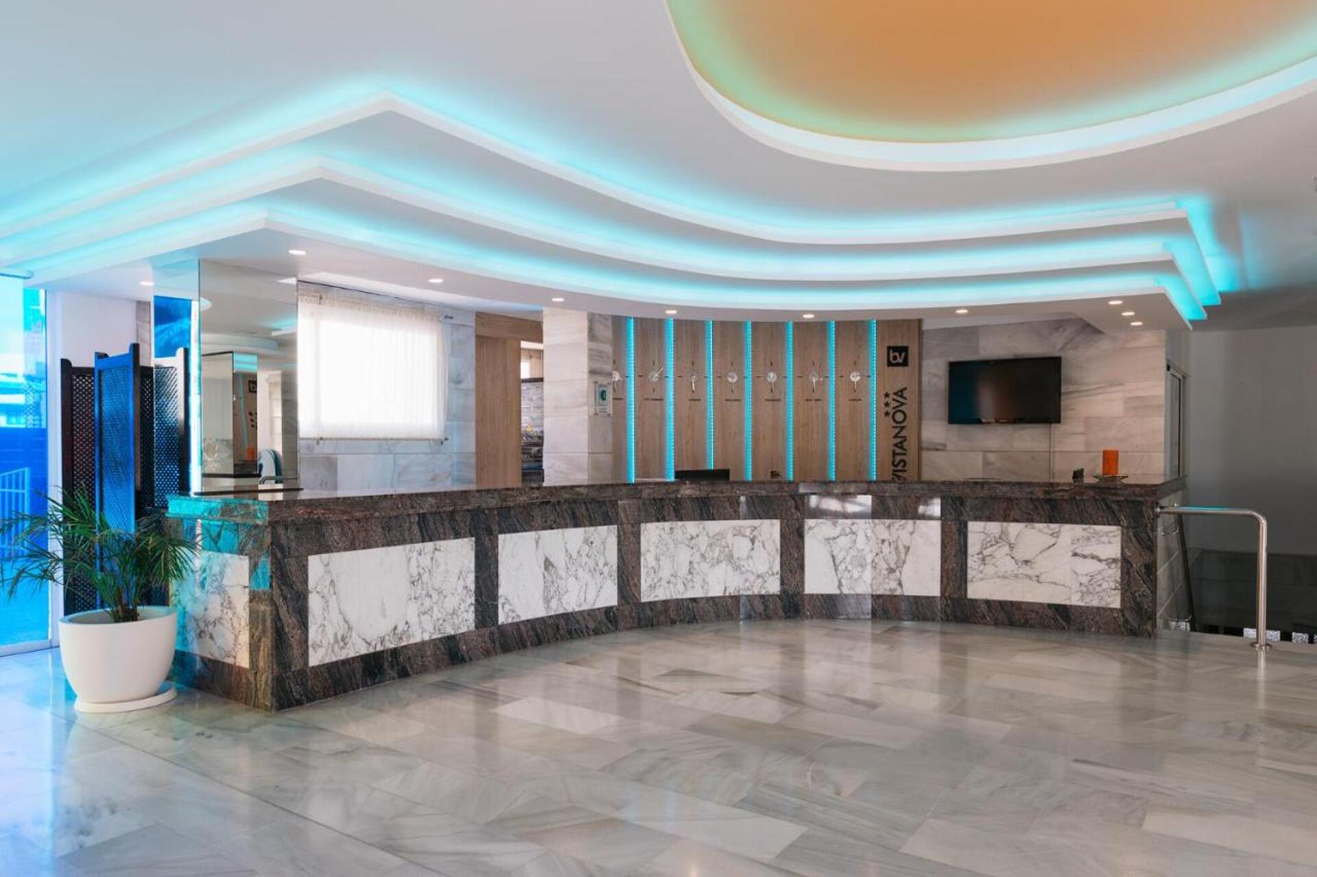 BelleVue Vistanova 3* 9
