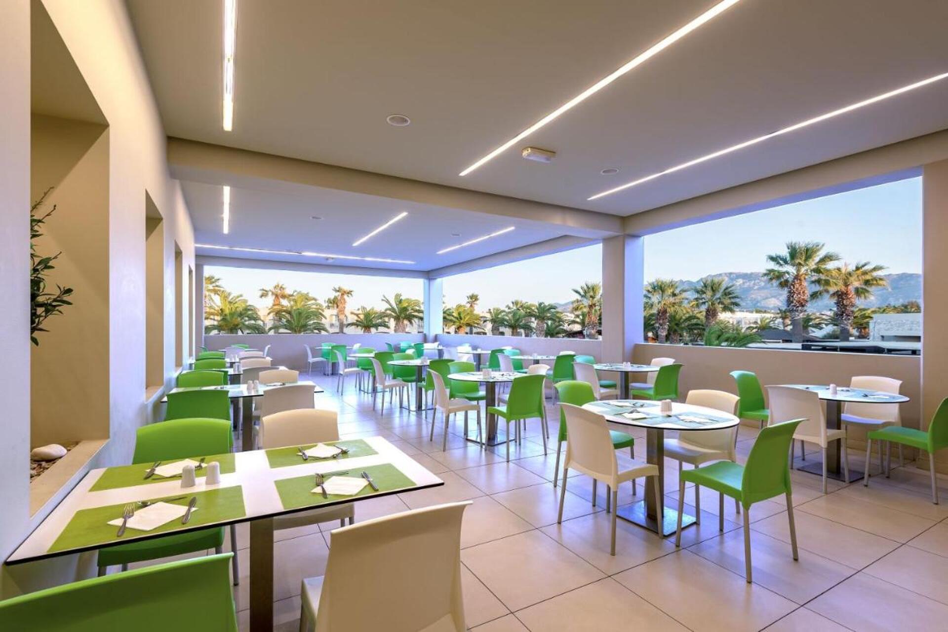 E-GEO Easy Living Resort 4* 22