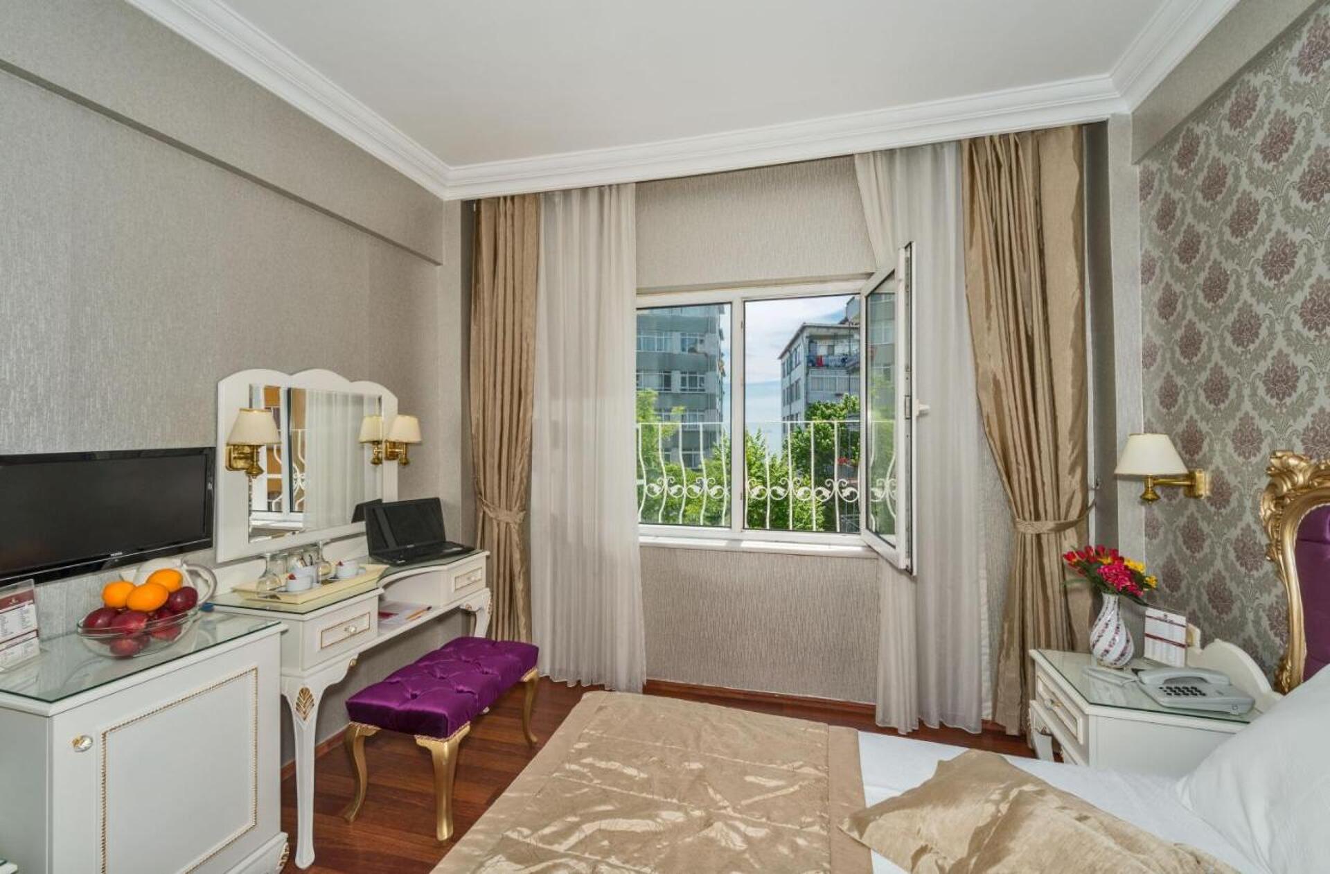 Santa Sophia Hotel 3* 3