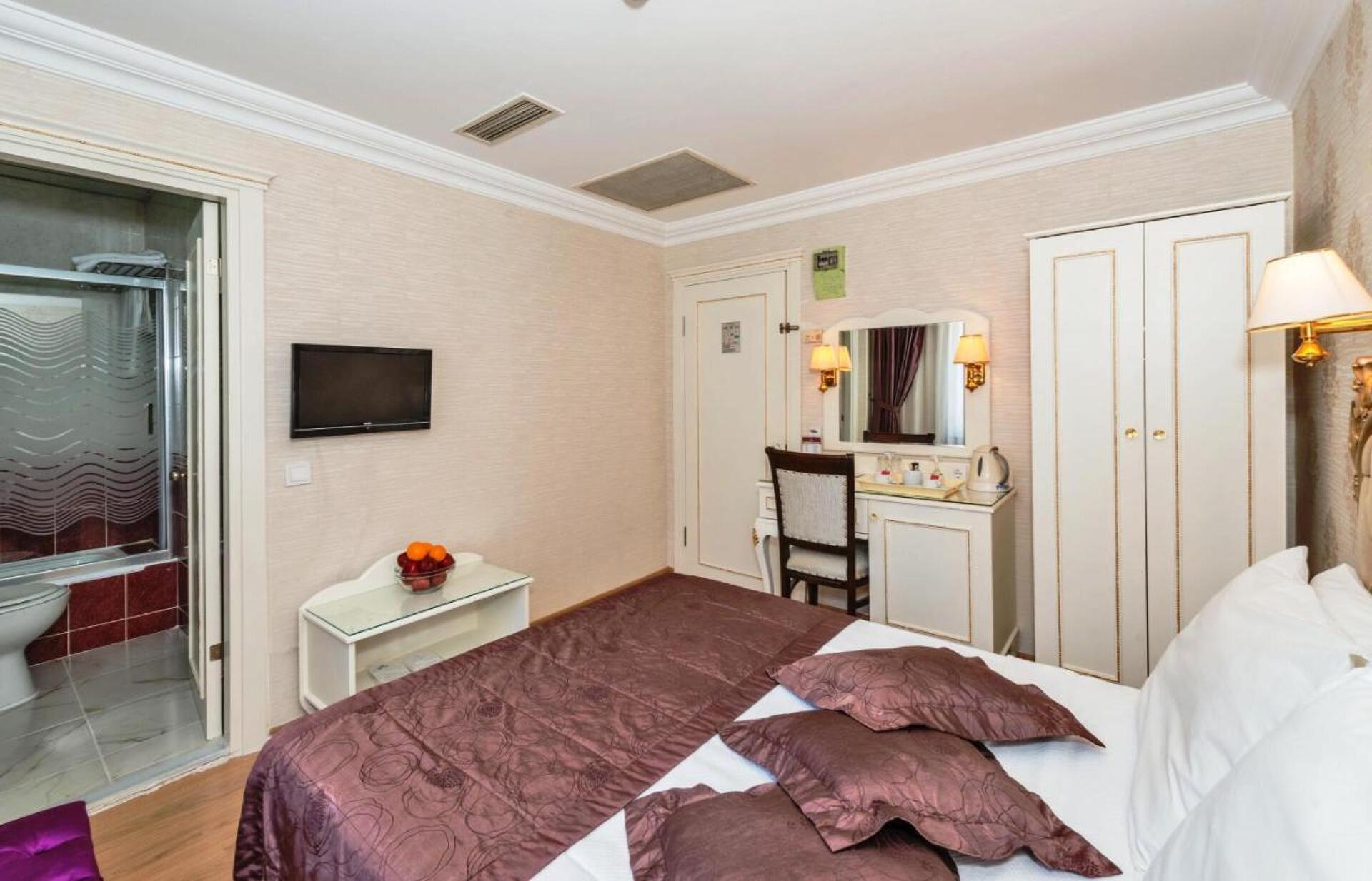 Santa Sophia Hotel 3* 15