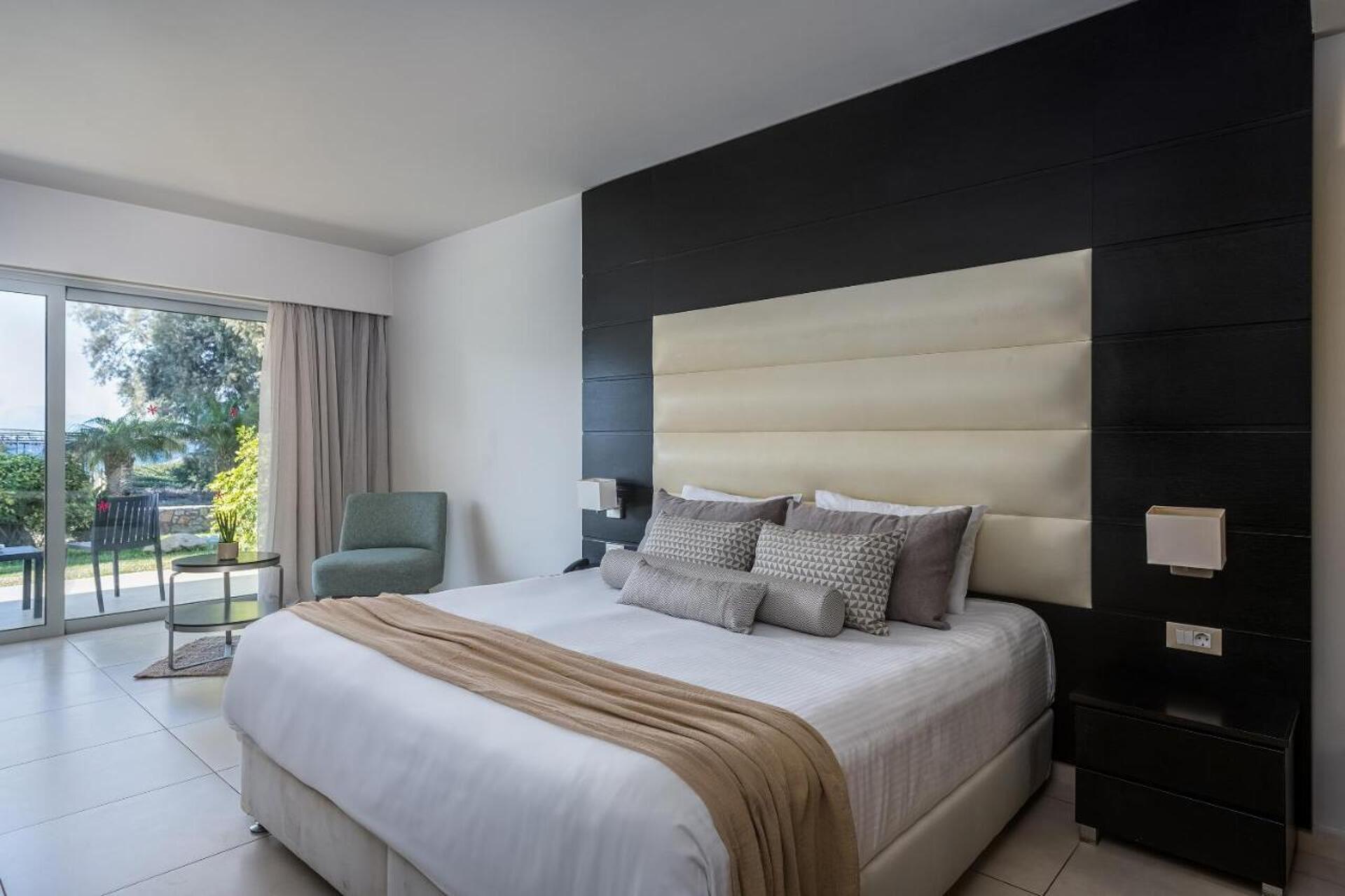 E-GEO Easy Living Resort 4* 5
