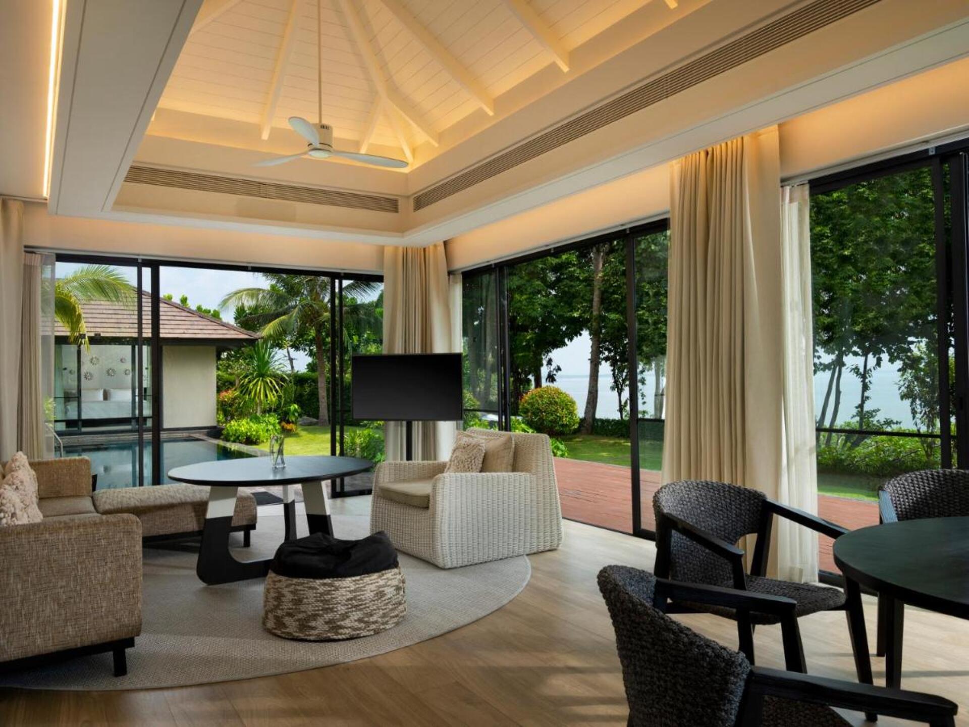 The ShellSea Krabi I Luxury Beach Resort & Pool Villas 5* 14