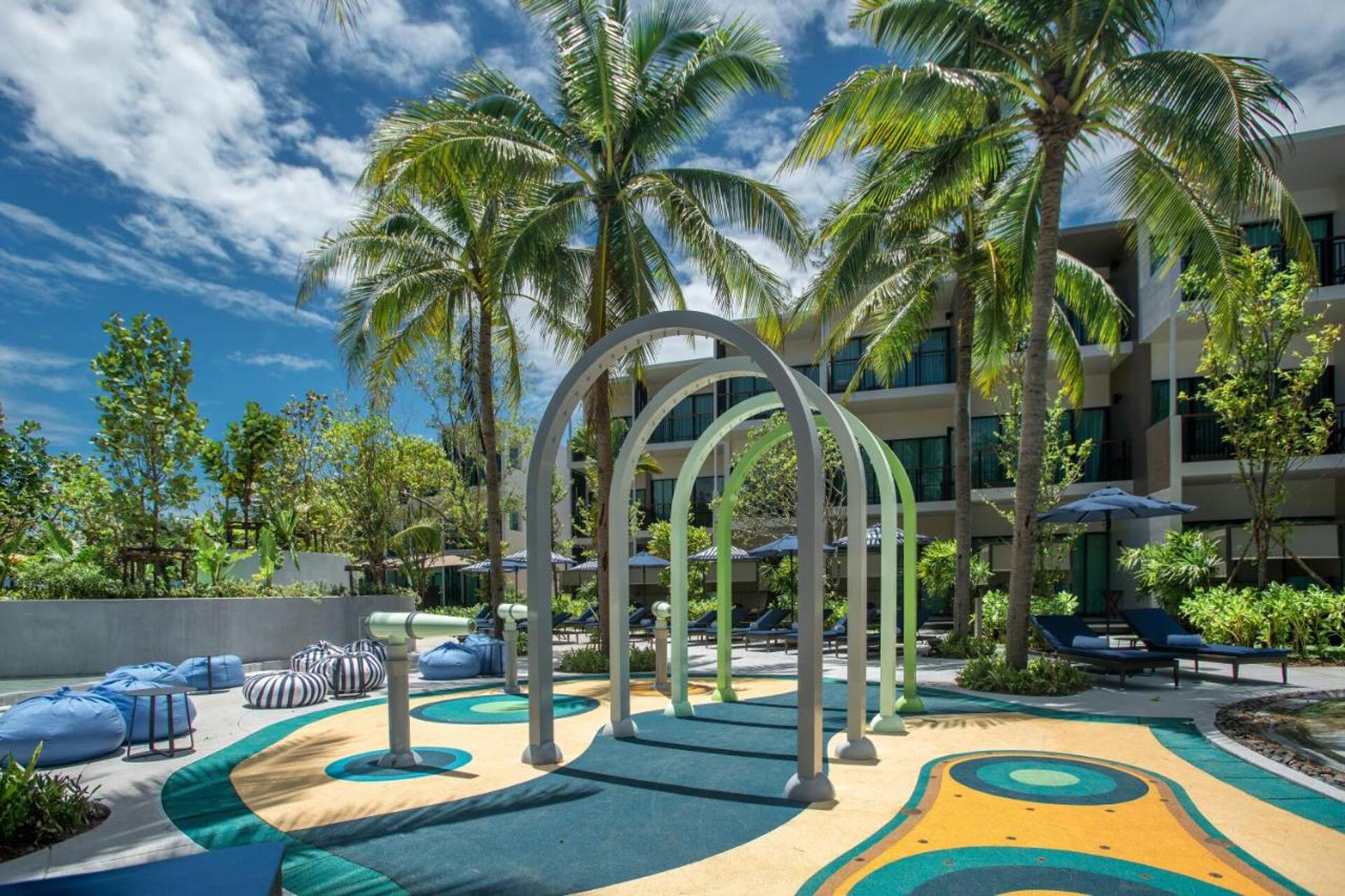 Le Meridien Phuket Mai Khao Beach Resort 6