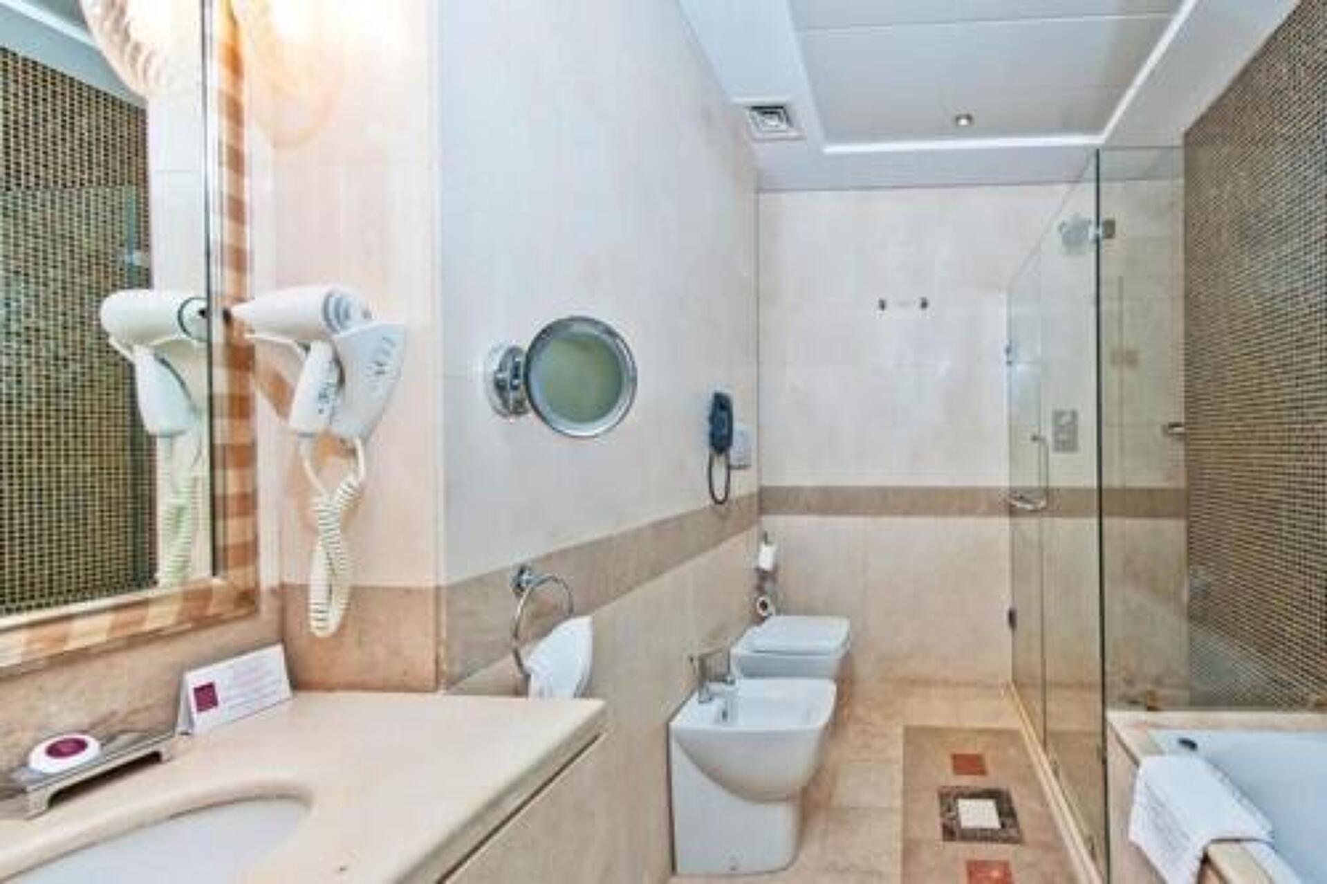 Century Hotel Doha 4* 44