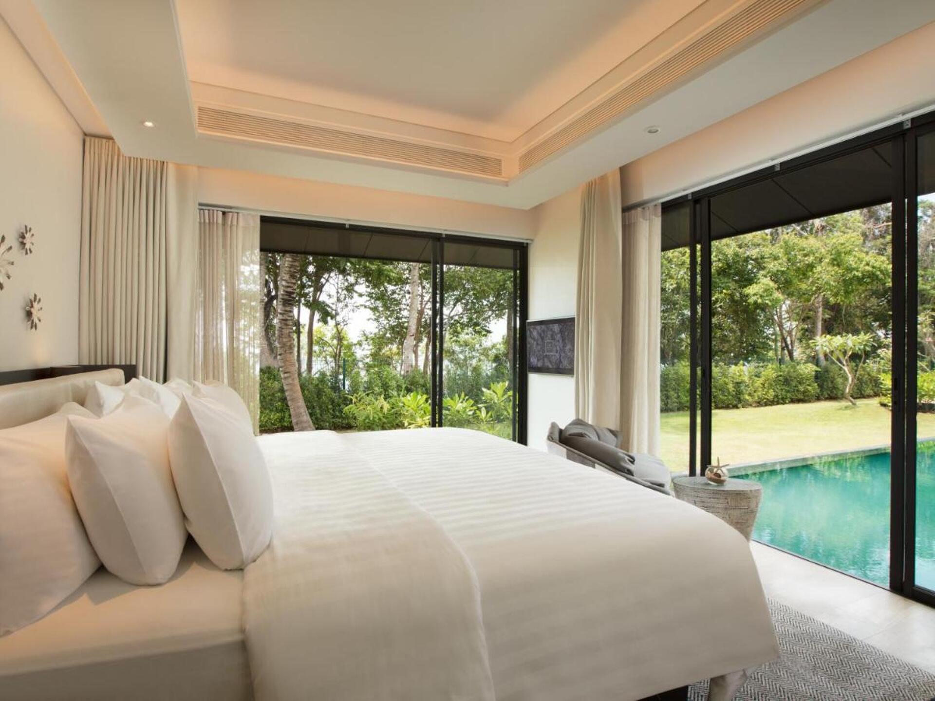 The ShellSea Krabi I Luxury Beach Resort & Pool Villas 5* 23