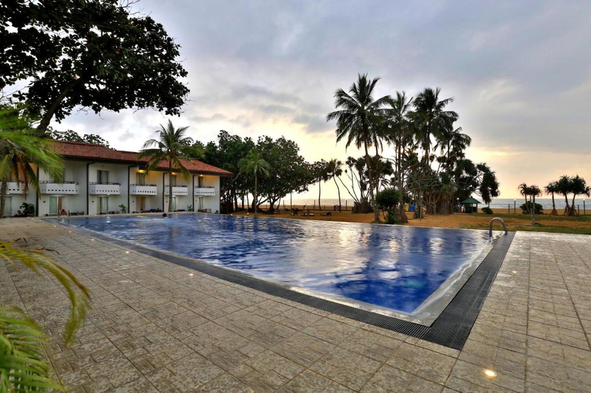 Hibiscus Beach Hotel 4* 10