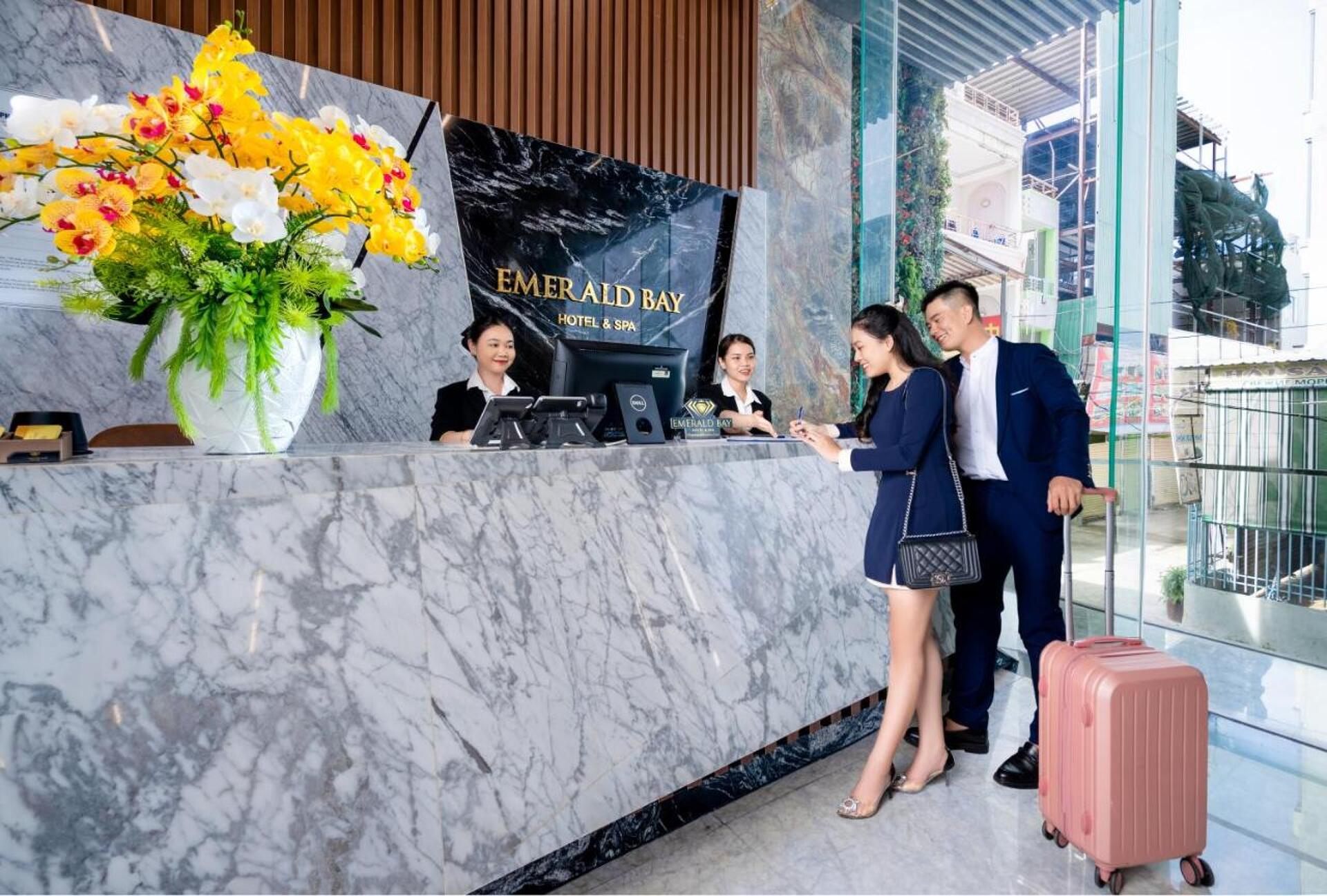 Emerald Bay Hotel & Spa 5* 3