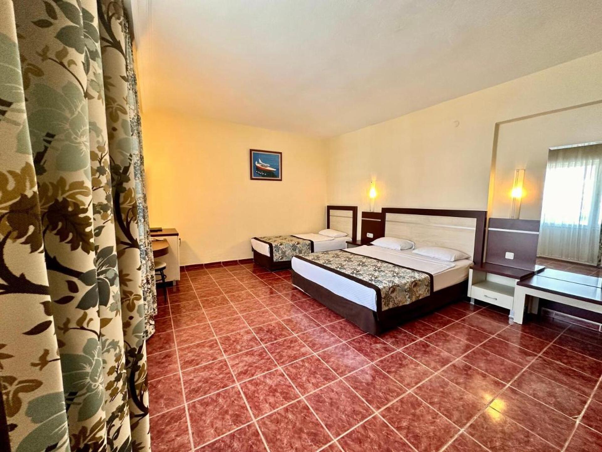 Blue Wave Suite Hotel 4* 29