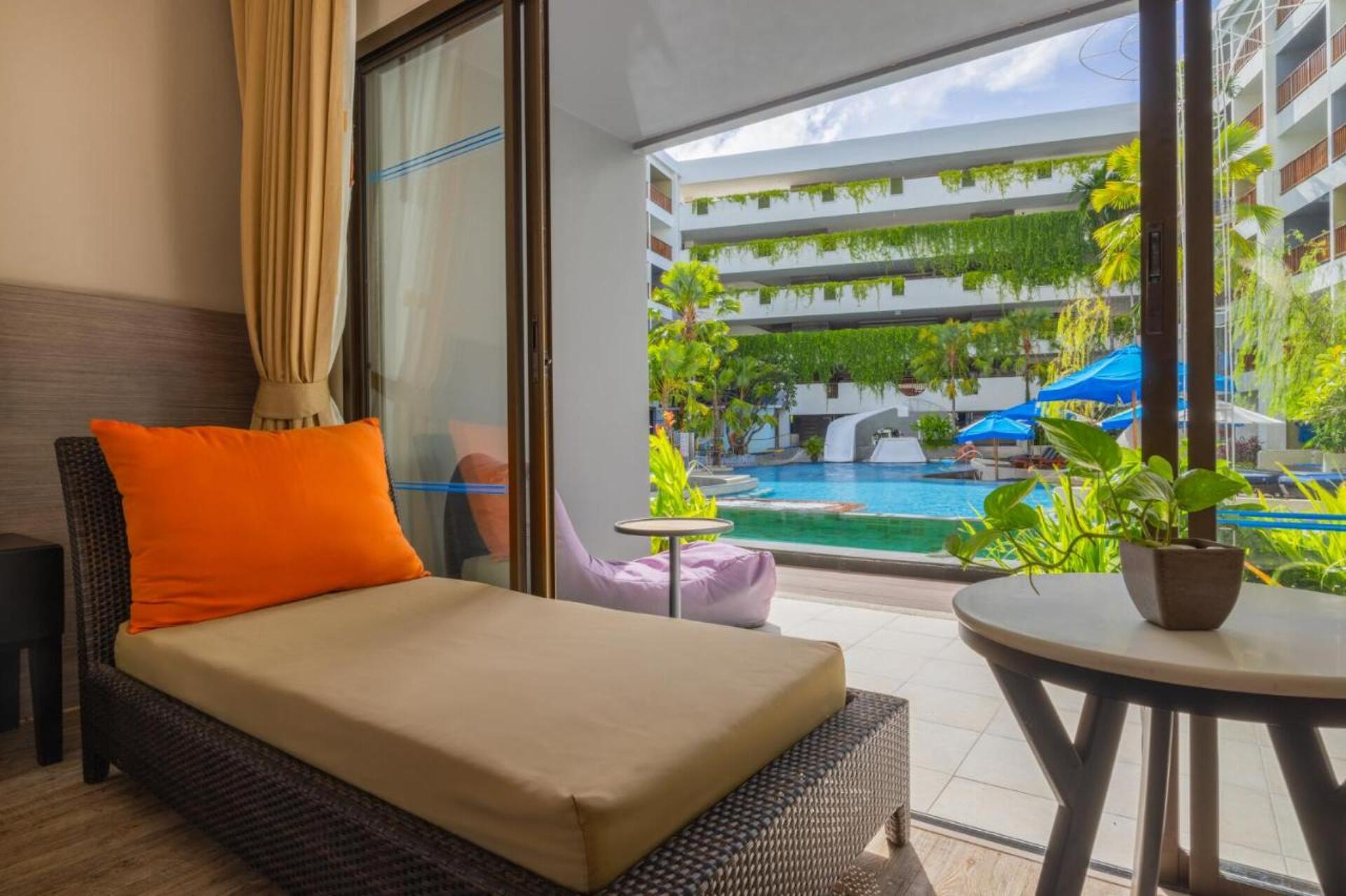 Deevana Plaza Phuket 4* 7