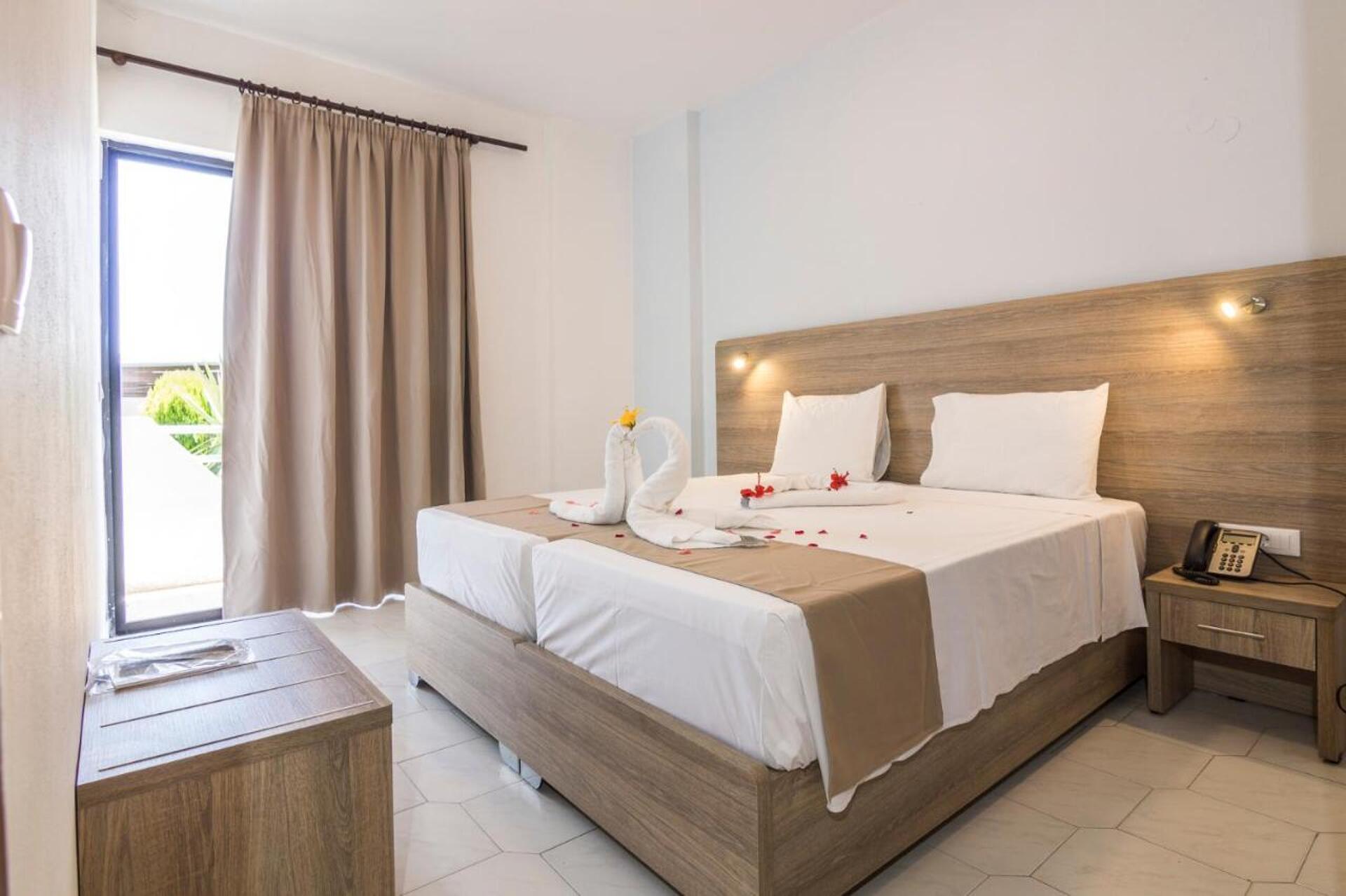 Tivoli Hotel 3* 4