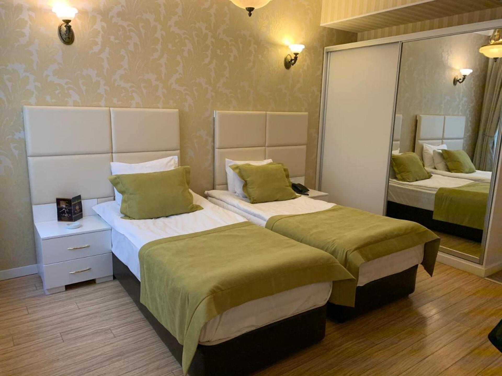 Old Street Boutique Hotel 4* 23