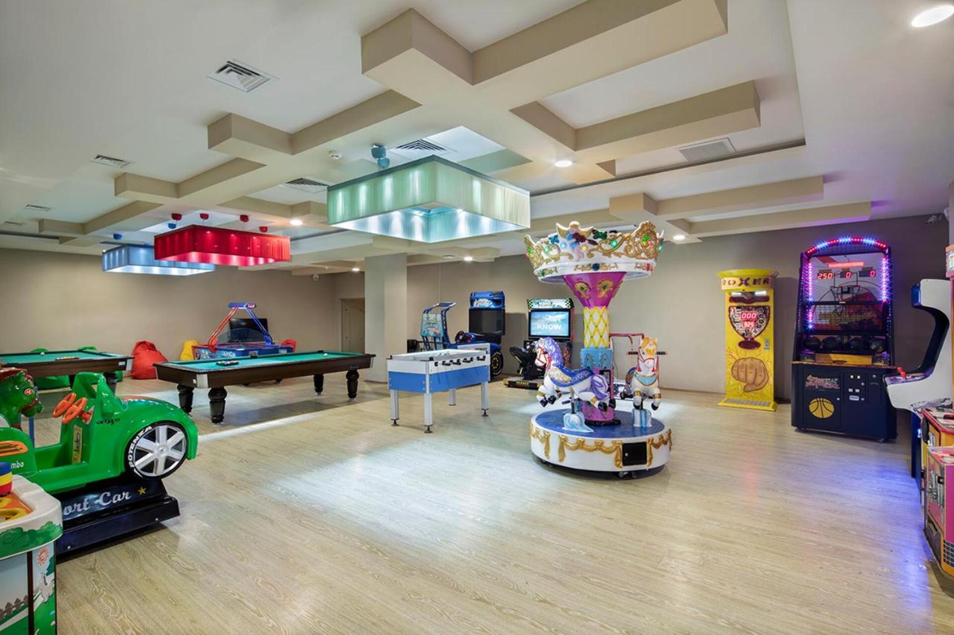 Royal Garden Beach Hotel 5* 12