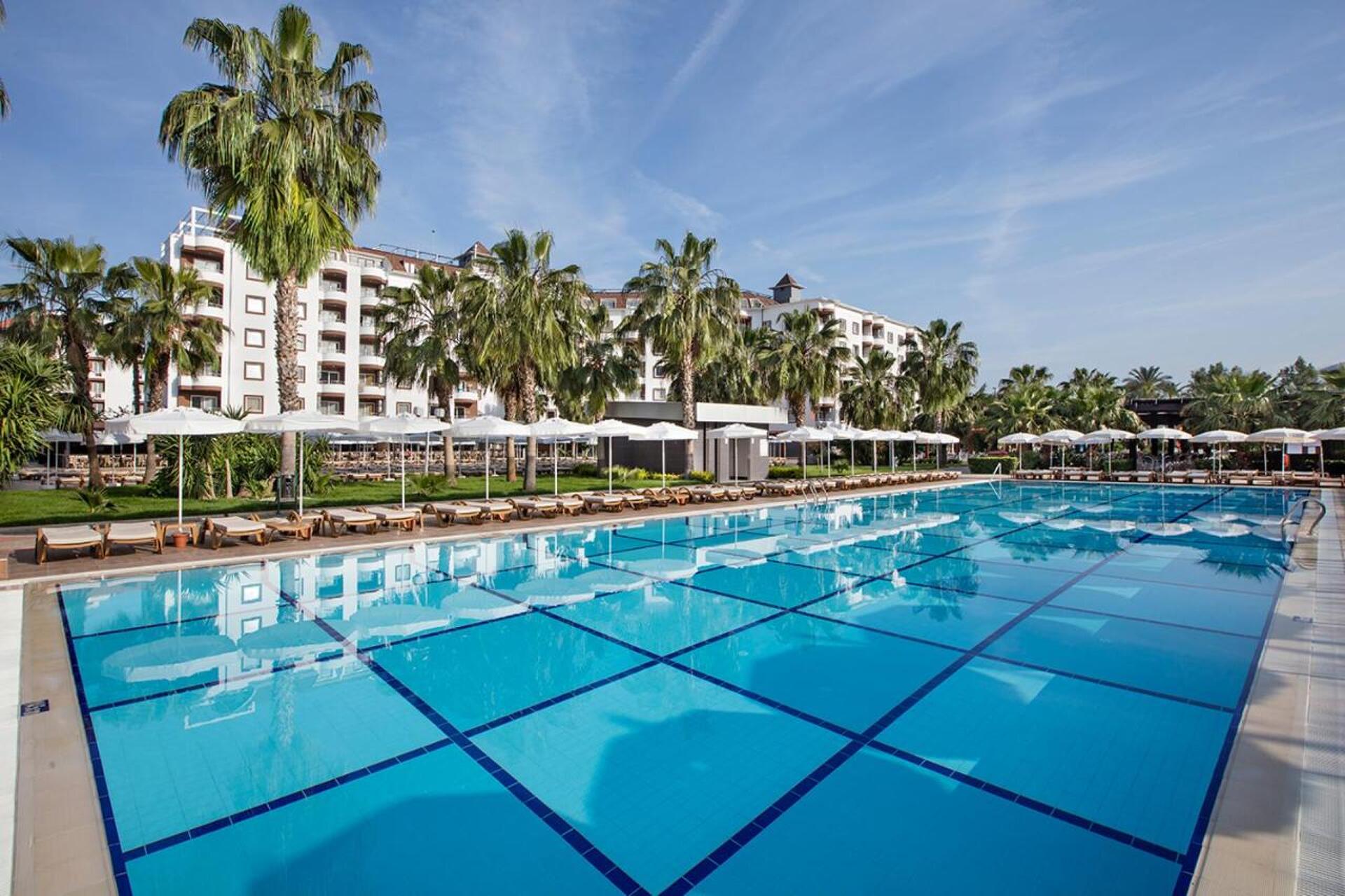 Royal Garden Beach Hotel 5* 0