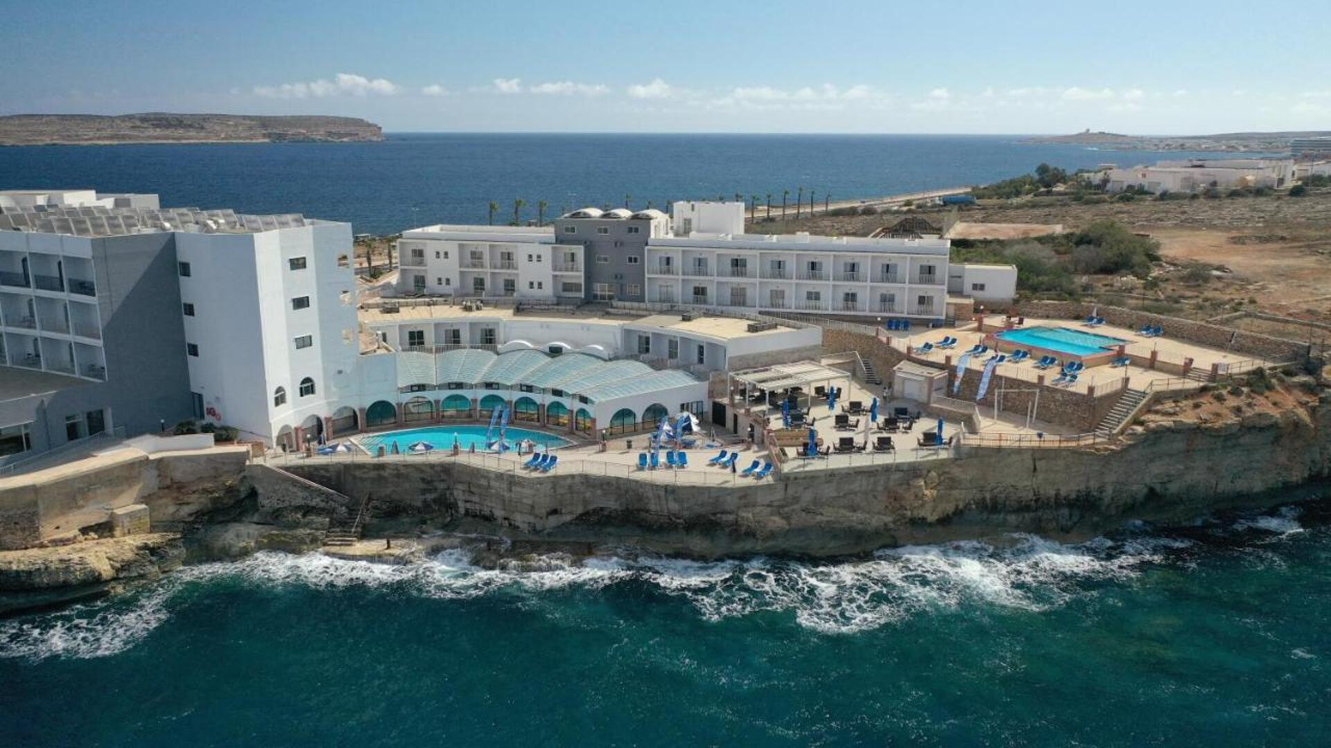 Paradise Bay Resort  10