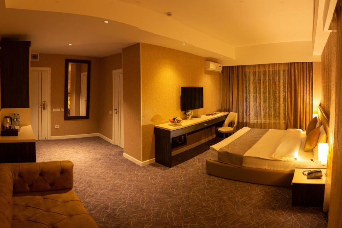 Parkway Inn Hotel & Spa 4* 3
