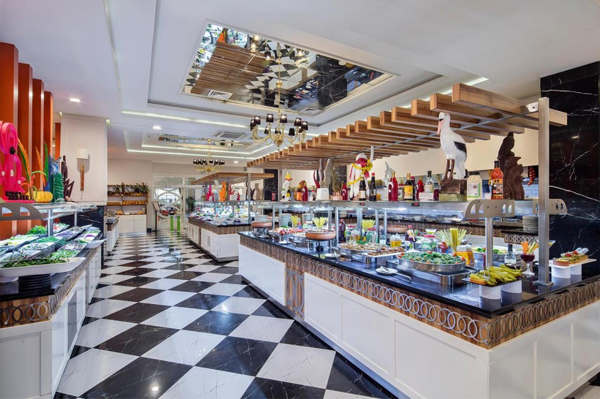 Royal Garden Beach Hotel 5* 11