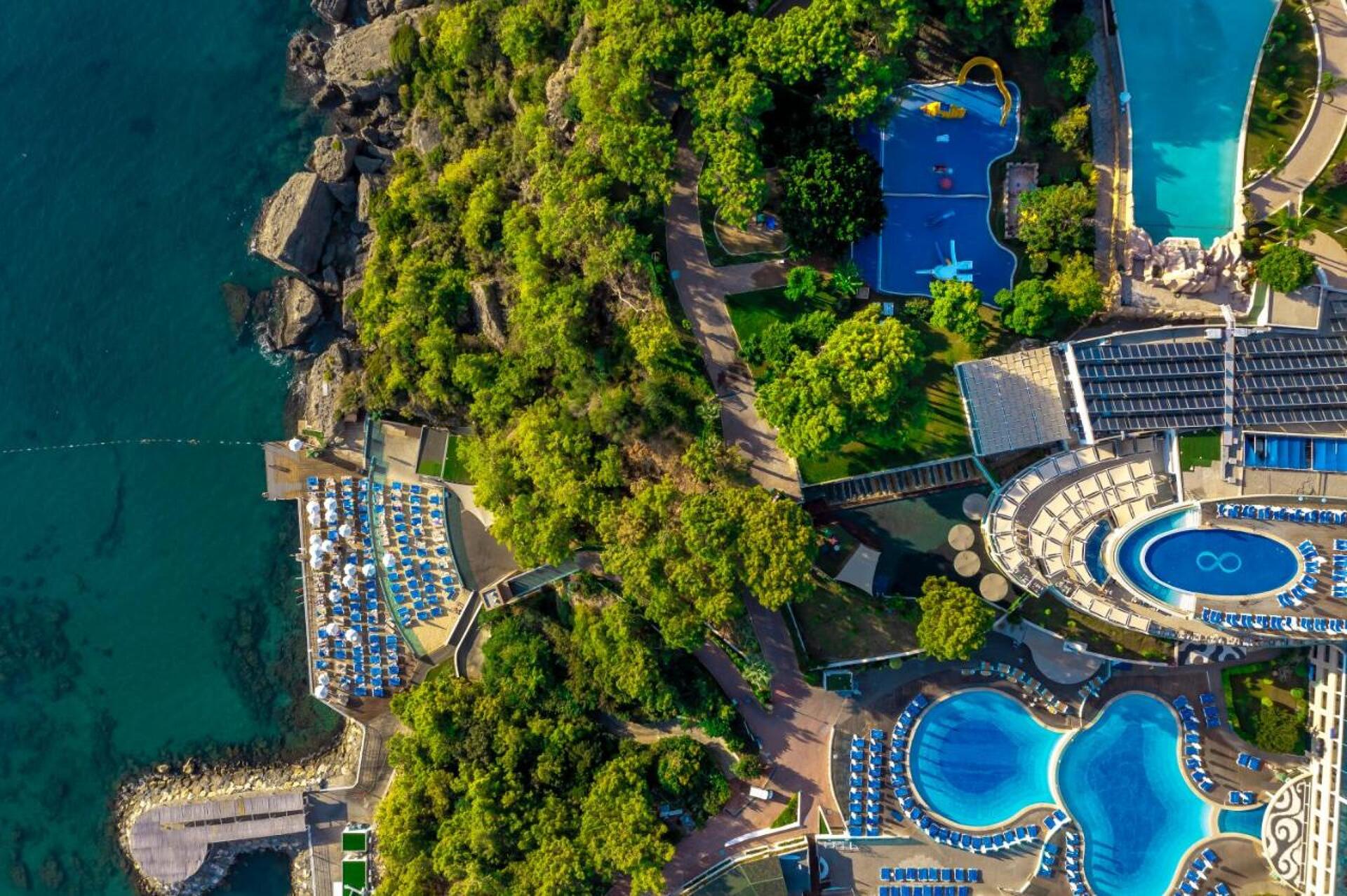 A Good Life Utopia Family Resort 5* 35