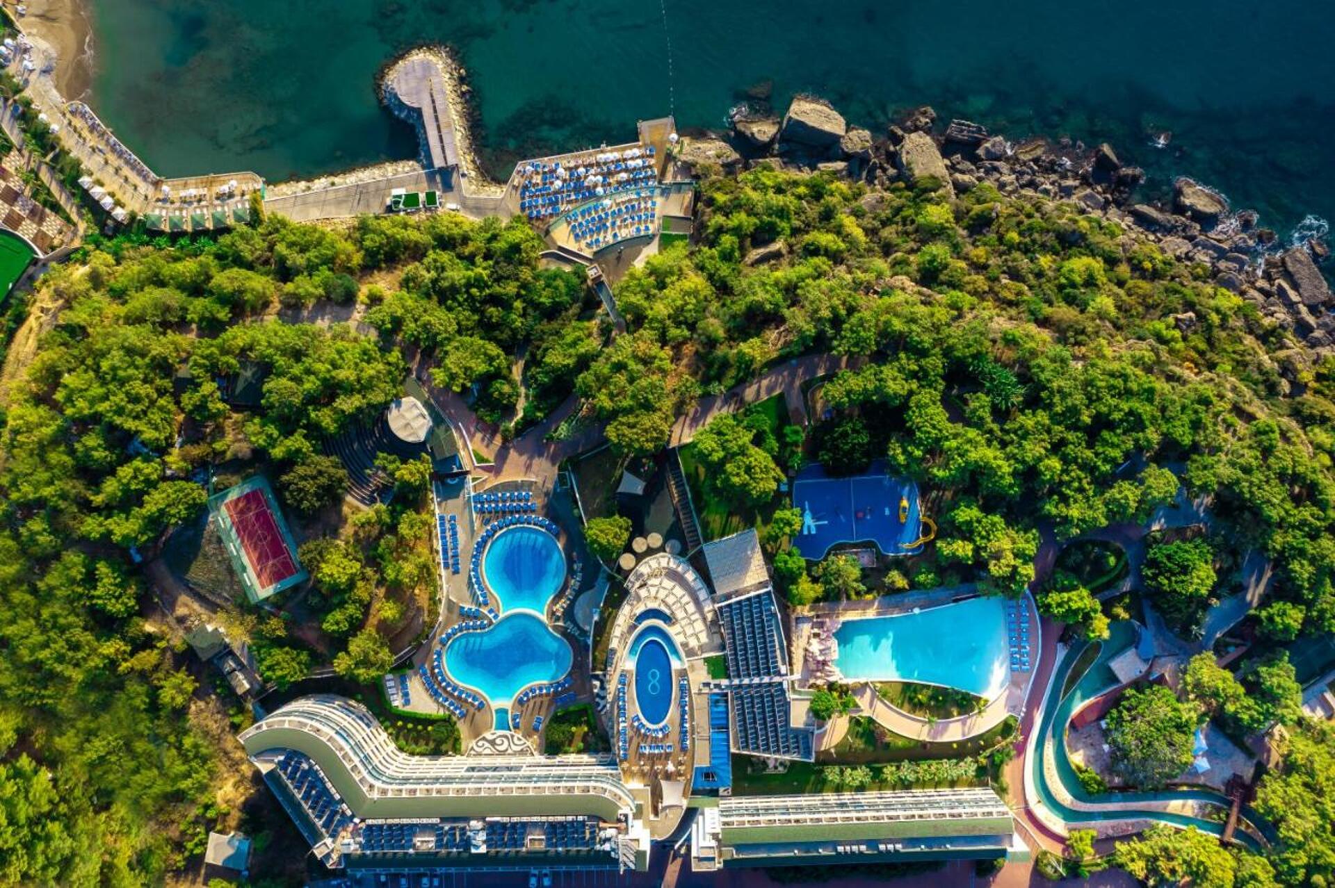 A Good Life Utopia Family Resort 5* 37