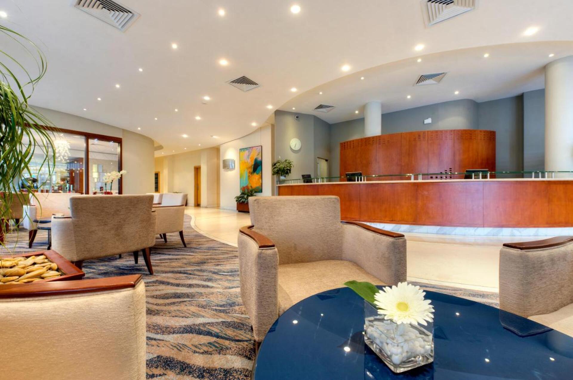 Marina Hotel Corinthia Beach Resort 4* 12