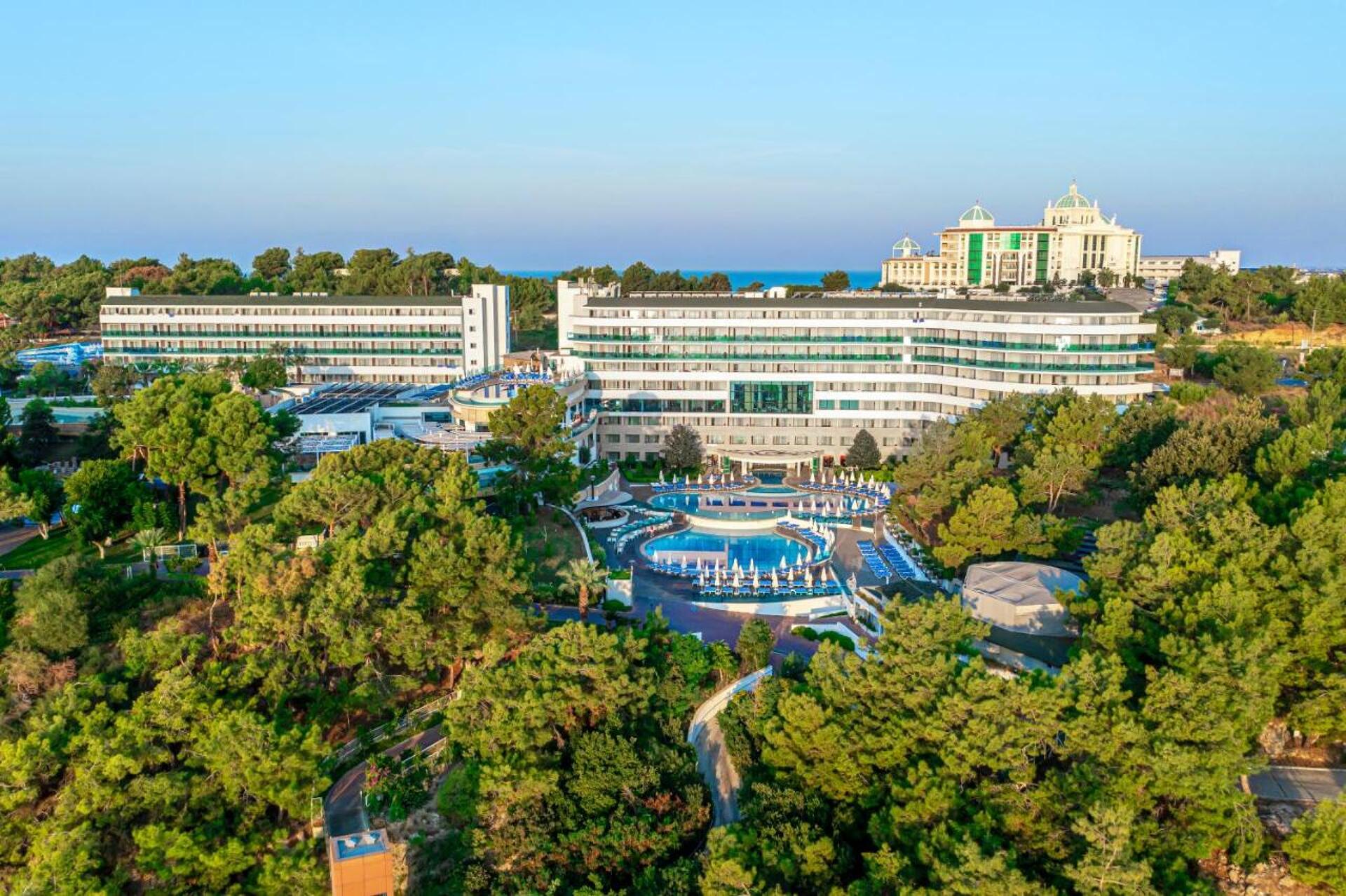 A Good Life Utopia Family Resort 5* 33