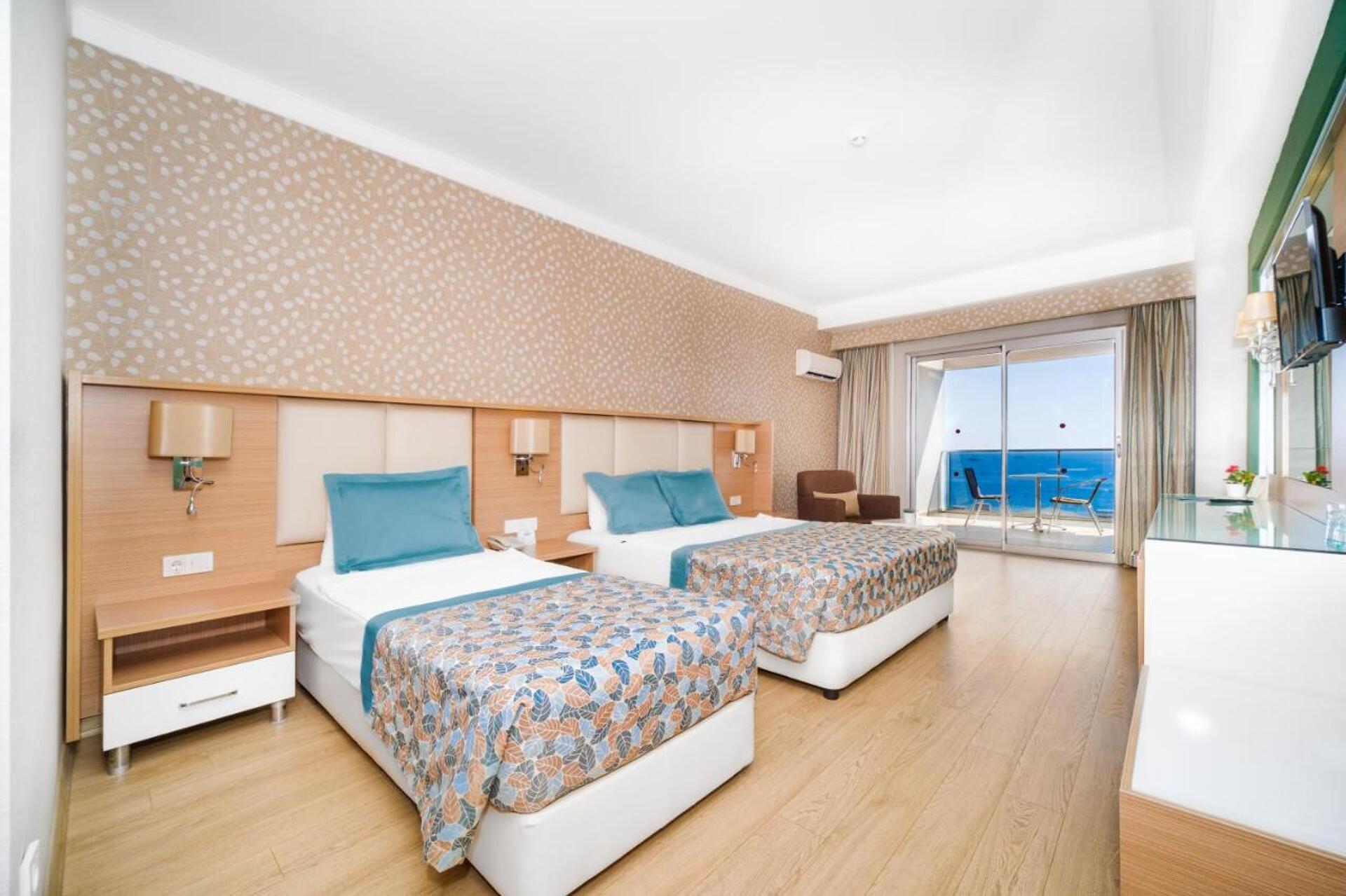 Royal Garden Beach Hotel 5* 1