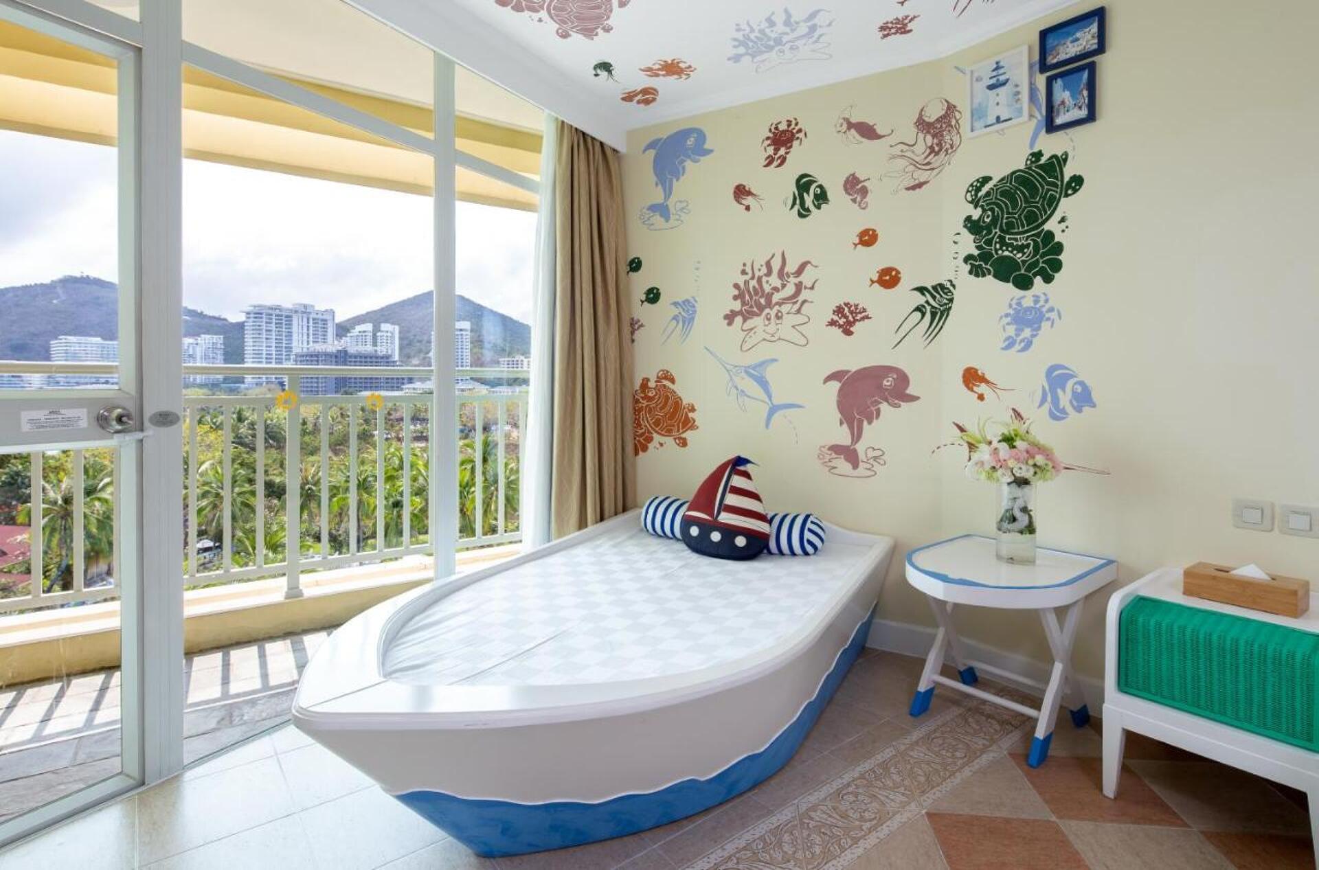 Sunshine Resort Intime Sanya 43