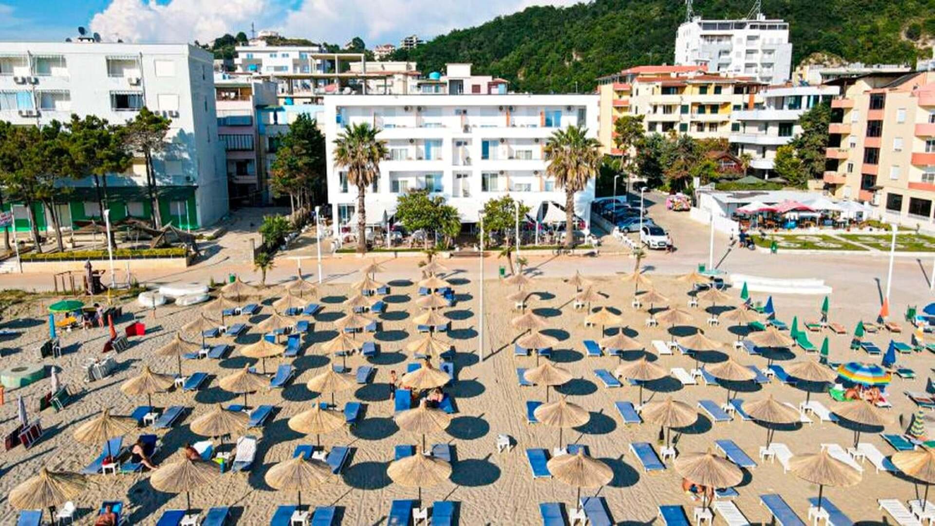 Hotel Besani 4* 0