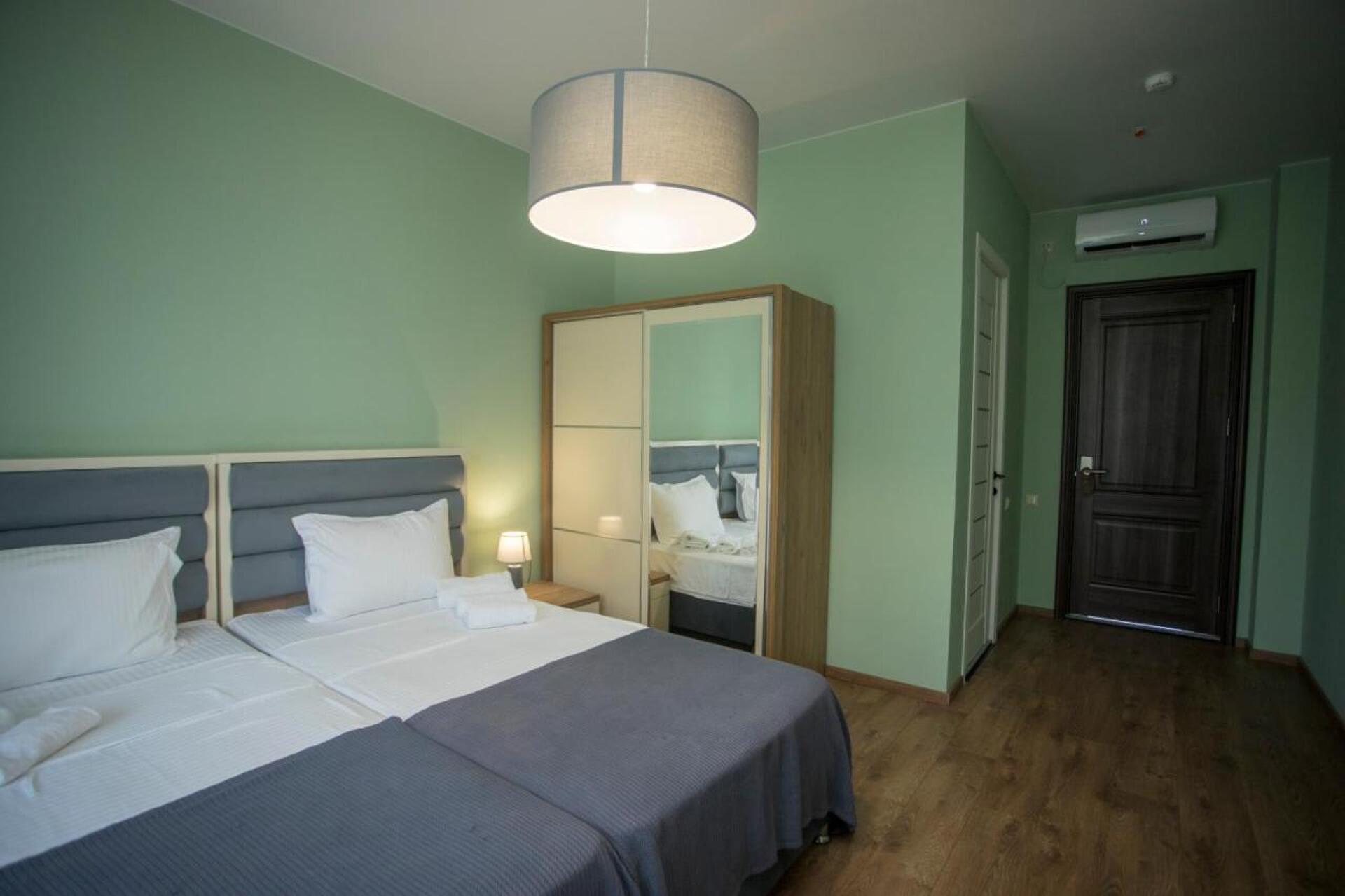 Garden Inn 30