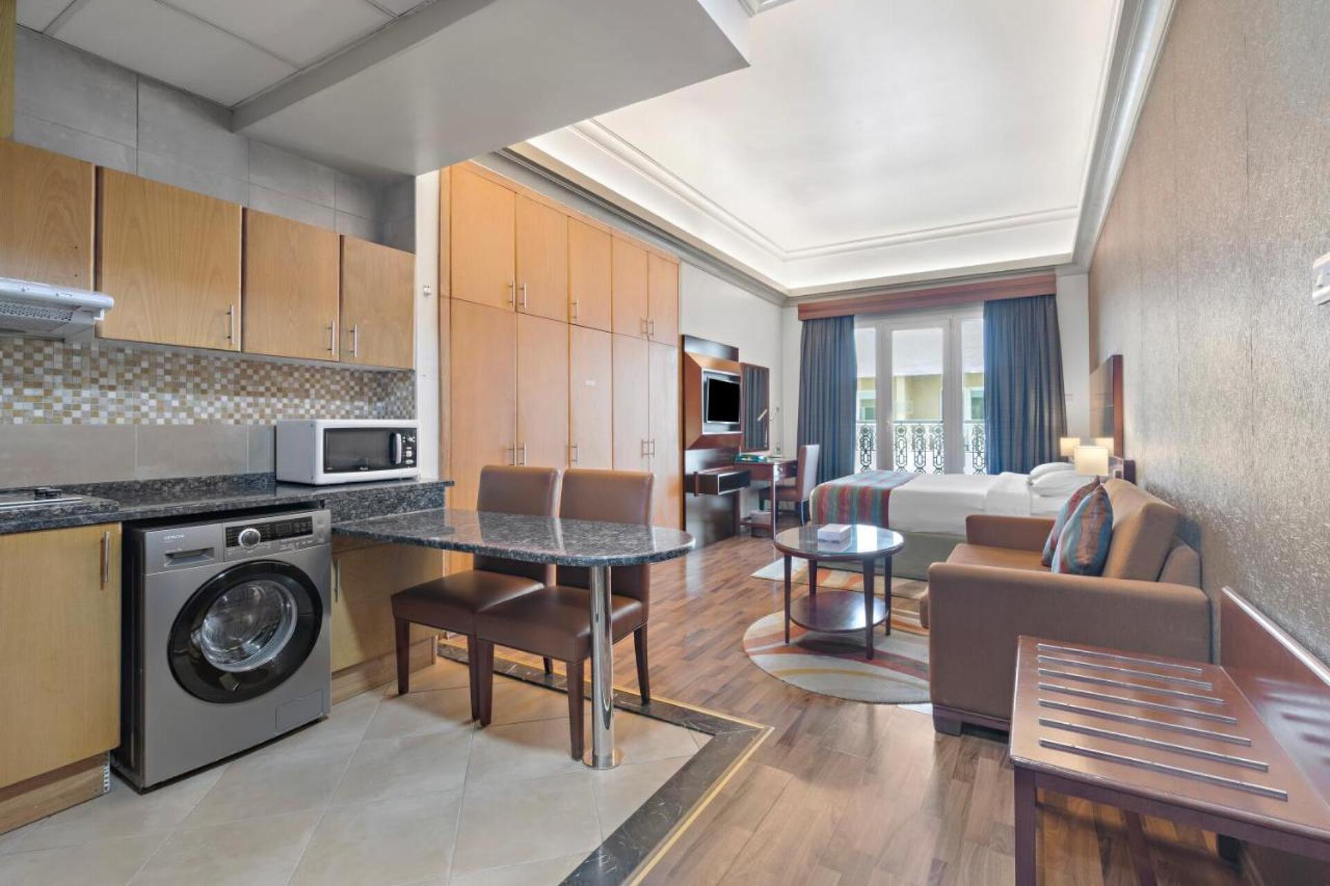 Al Khoory Hotel Apartments Al Barsha 2